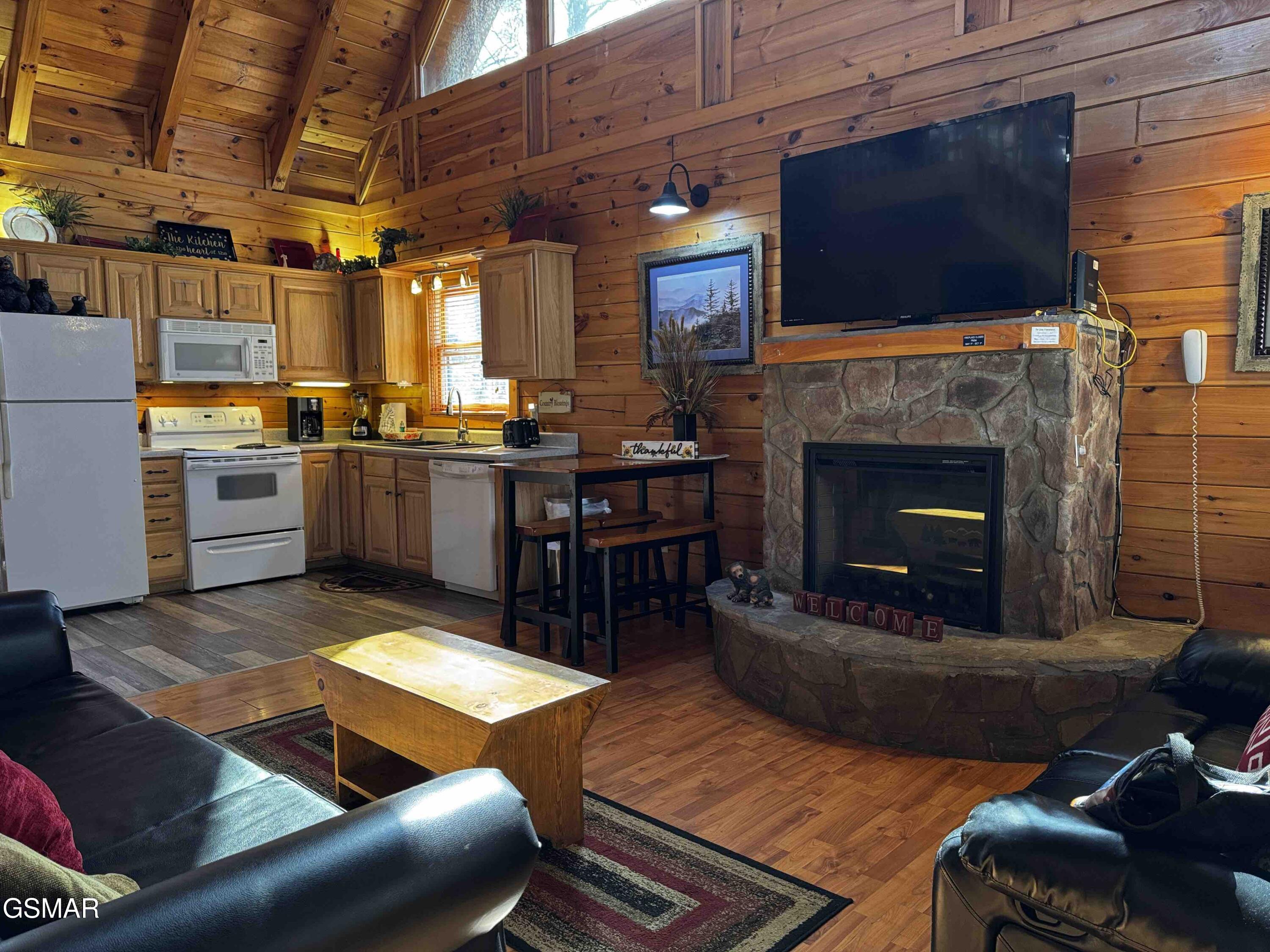 656 Forest Drive Pigeon Forge TN 37863