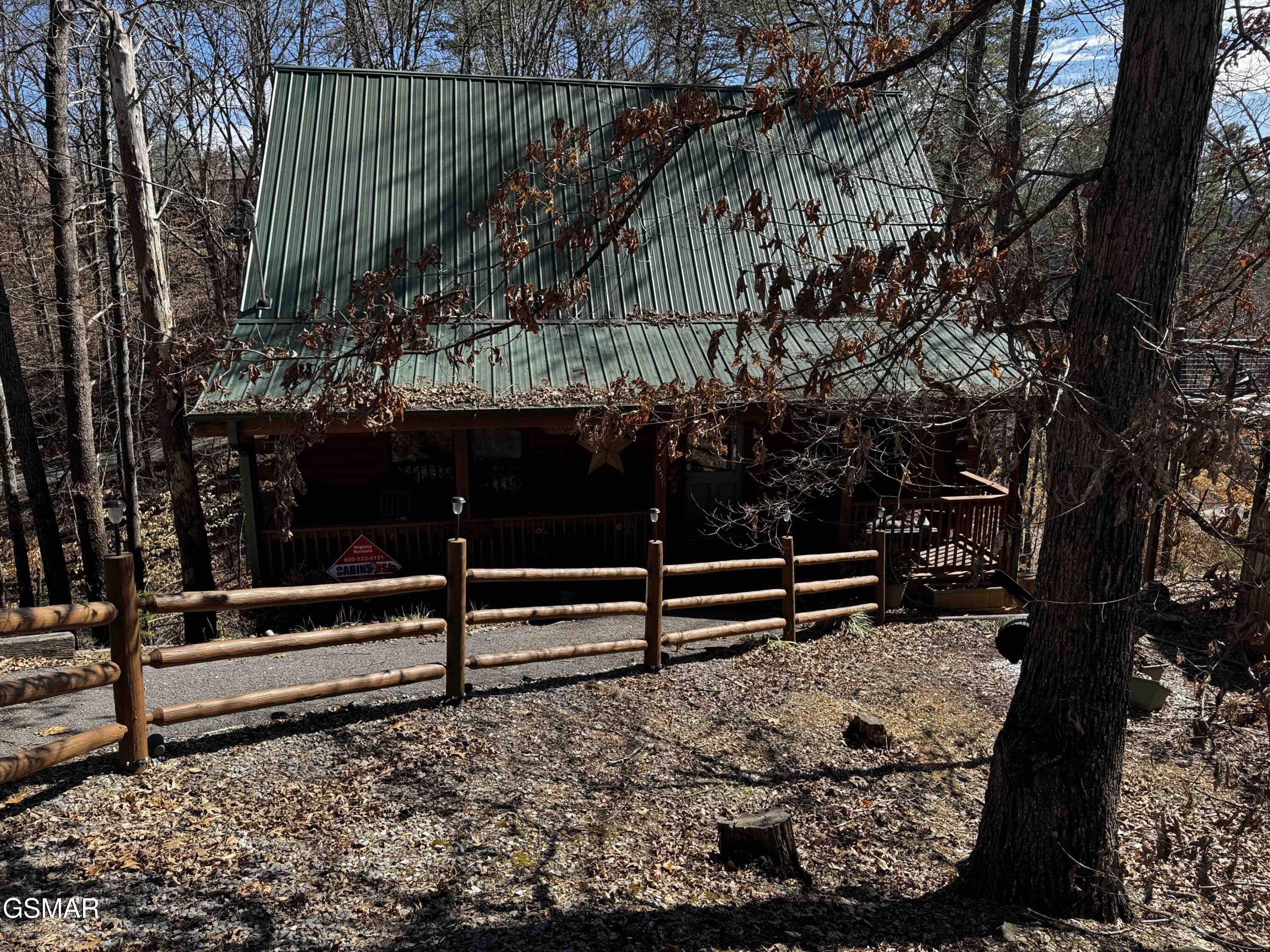656 Forest Drive Pigeon Forge TN 37863