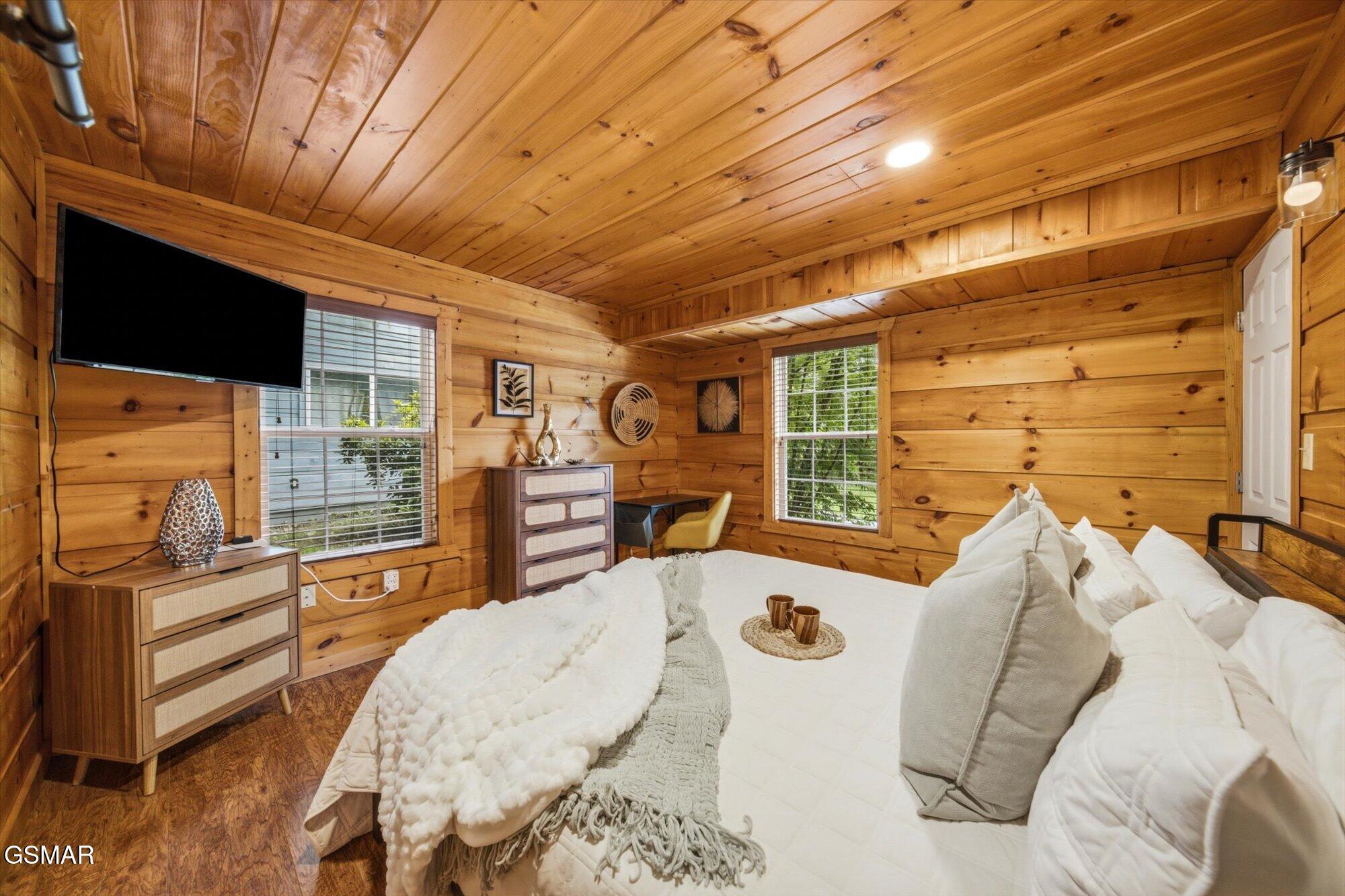 656 Morning Mist Way Gatlinburg TN 37738
