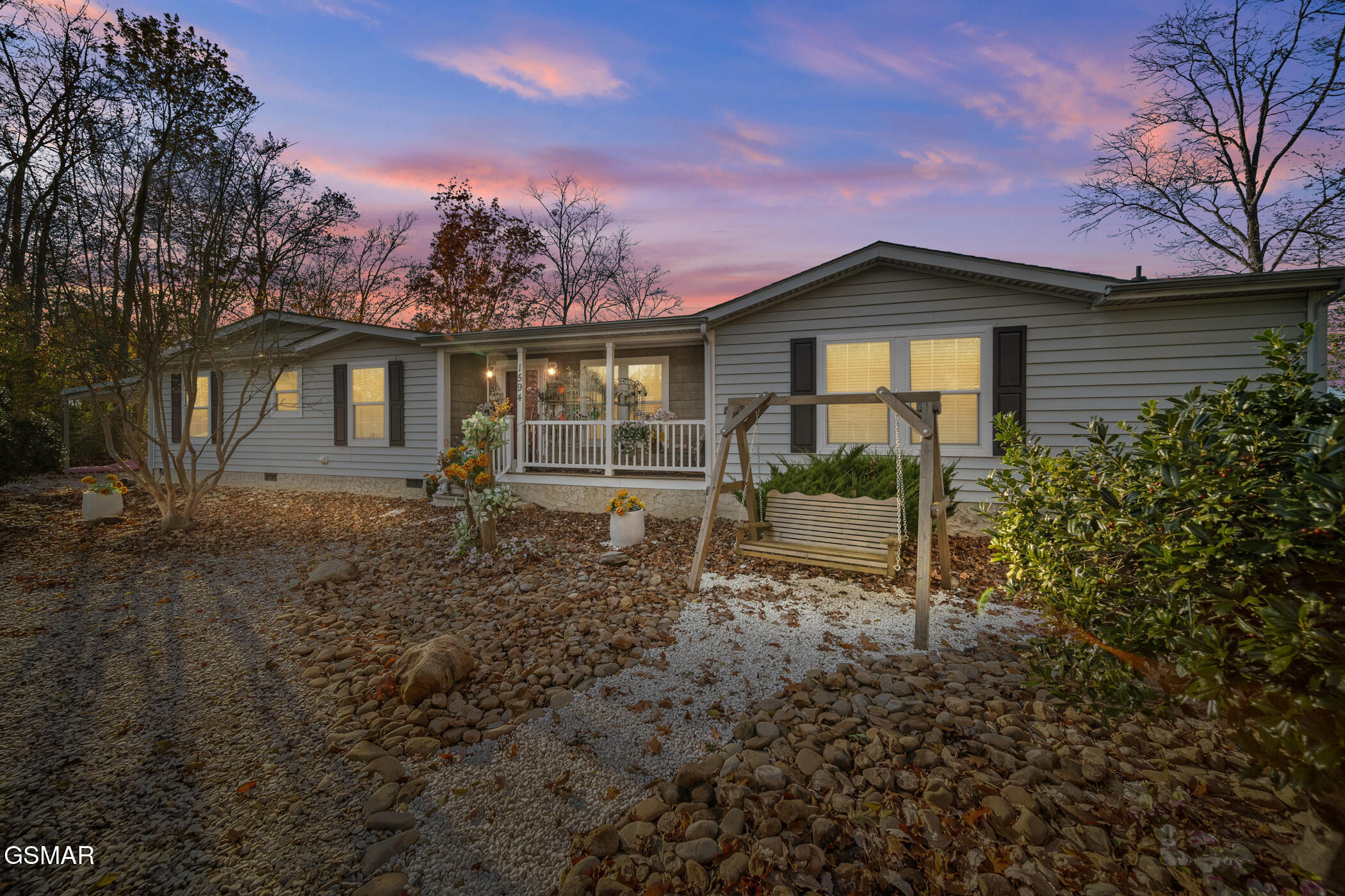 1594 Kinder Lane Dandridge TN 37725