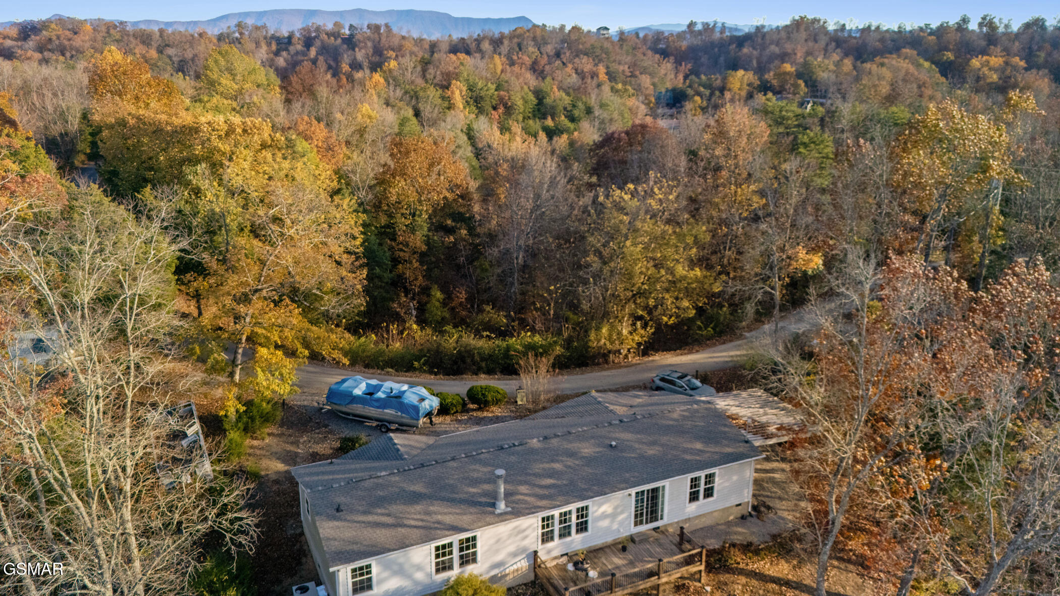 1594 Kinder Lane Dandridge TN 37725