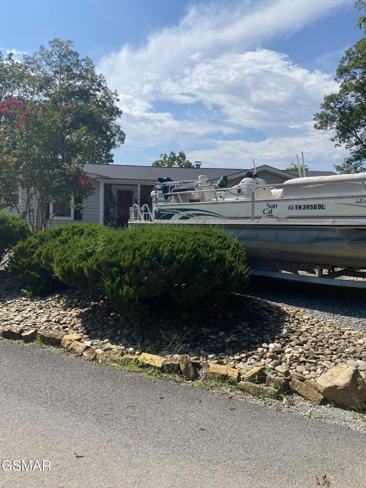 1594 Kinder Lane Dandridge TN 37725