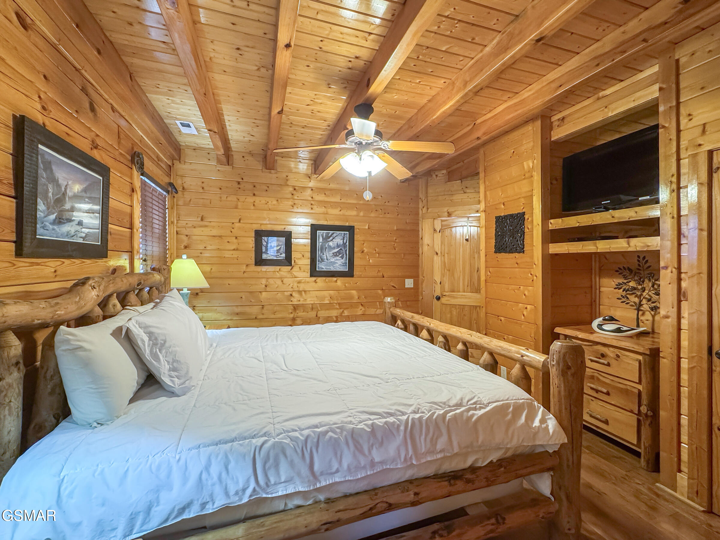 2607 Mountain Glory Trail Sevierville TN 37876