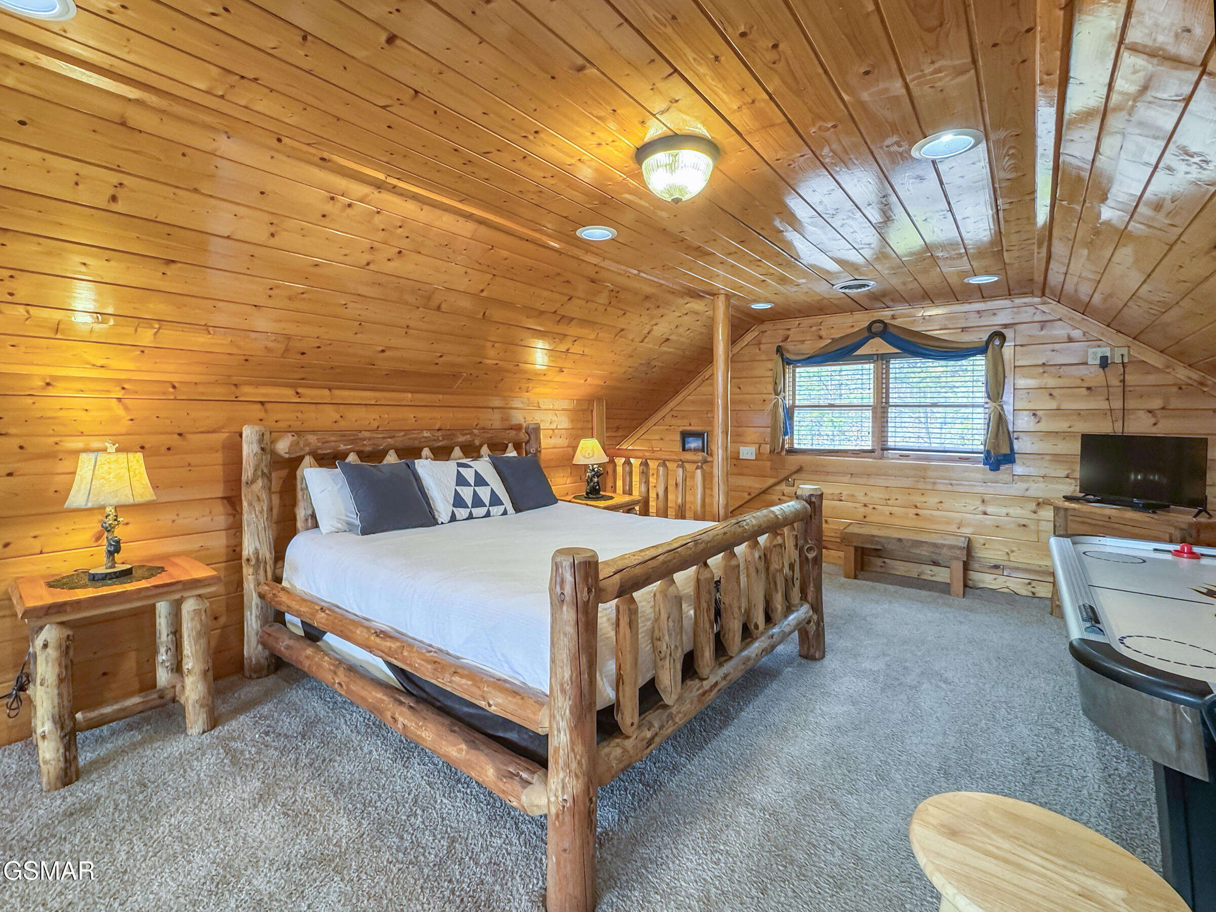 2607 Mountain Glory Trail Sevierville TN 37876