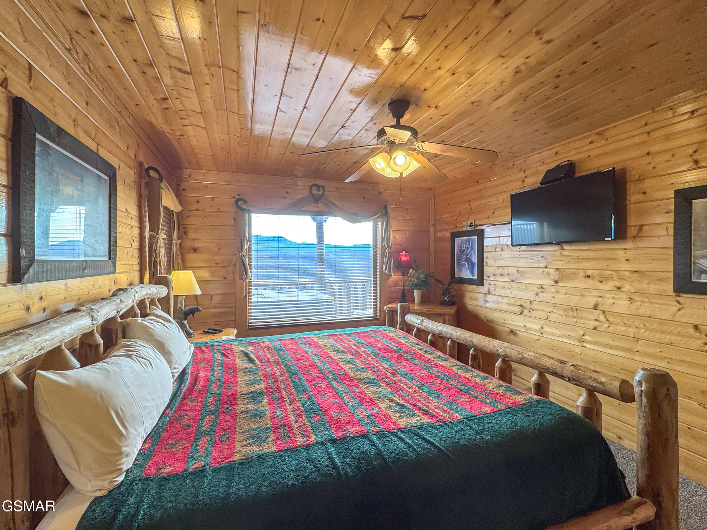 2607 Mountain Glory Trail Sevierville TN 37876