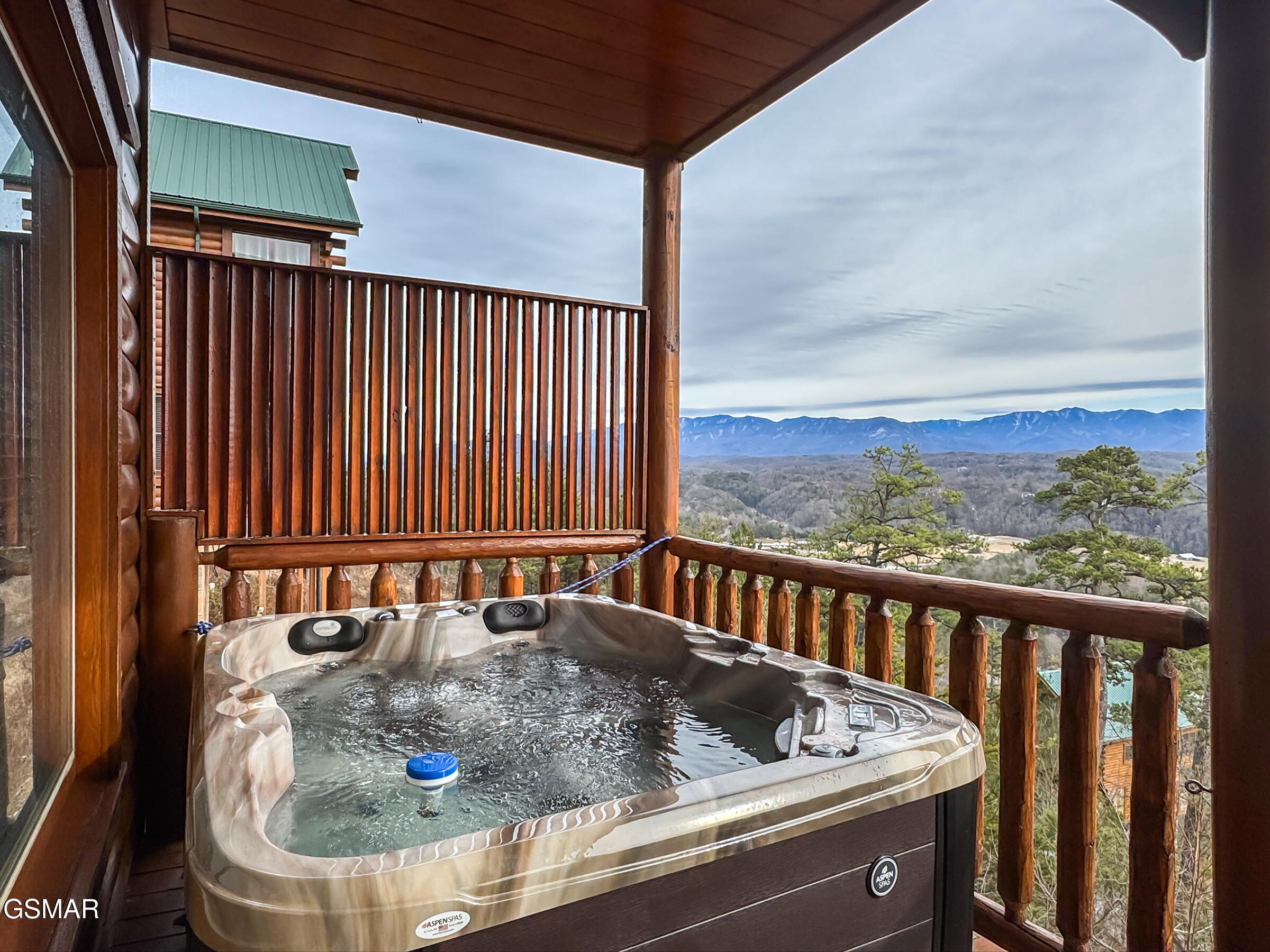 2607 Mountain Glory Trail Sevierville TN 37876