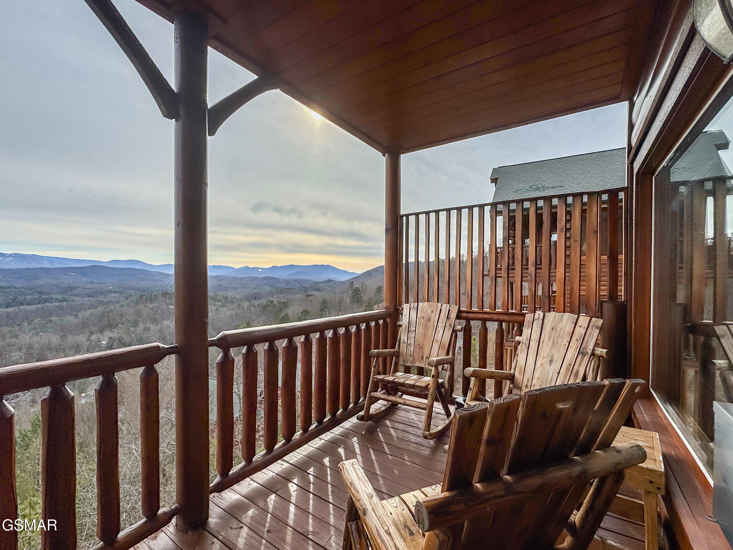 2607 Mountain Glory Trail Sevierville TN 37876