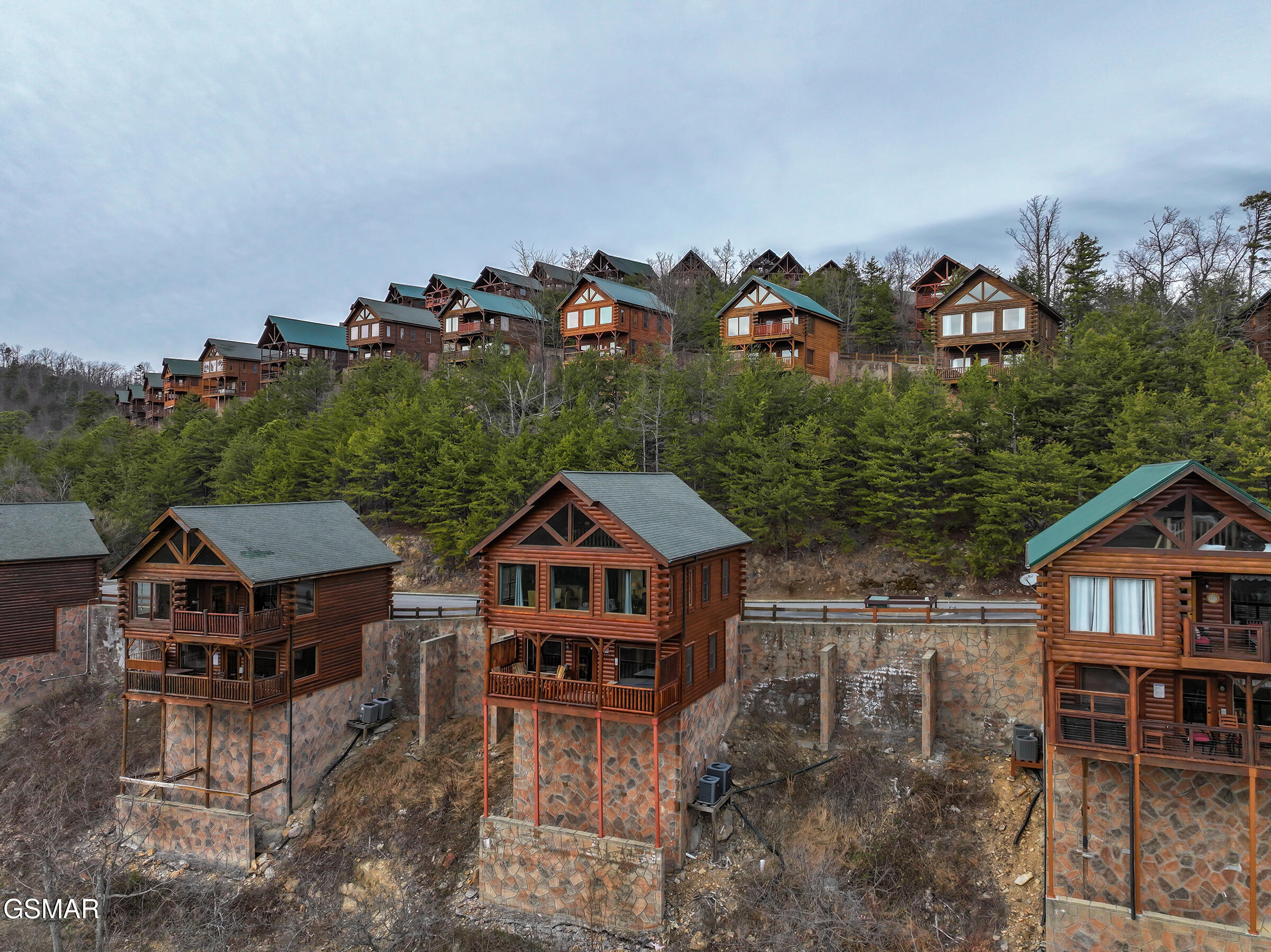 2607 Mountain Glory Trail Sevierville TN 37876