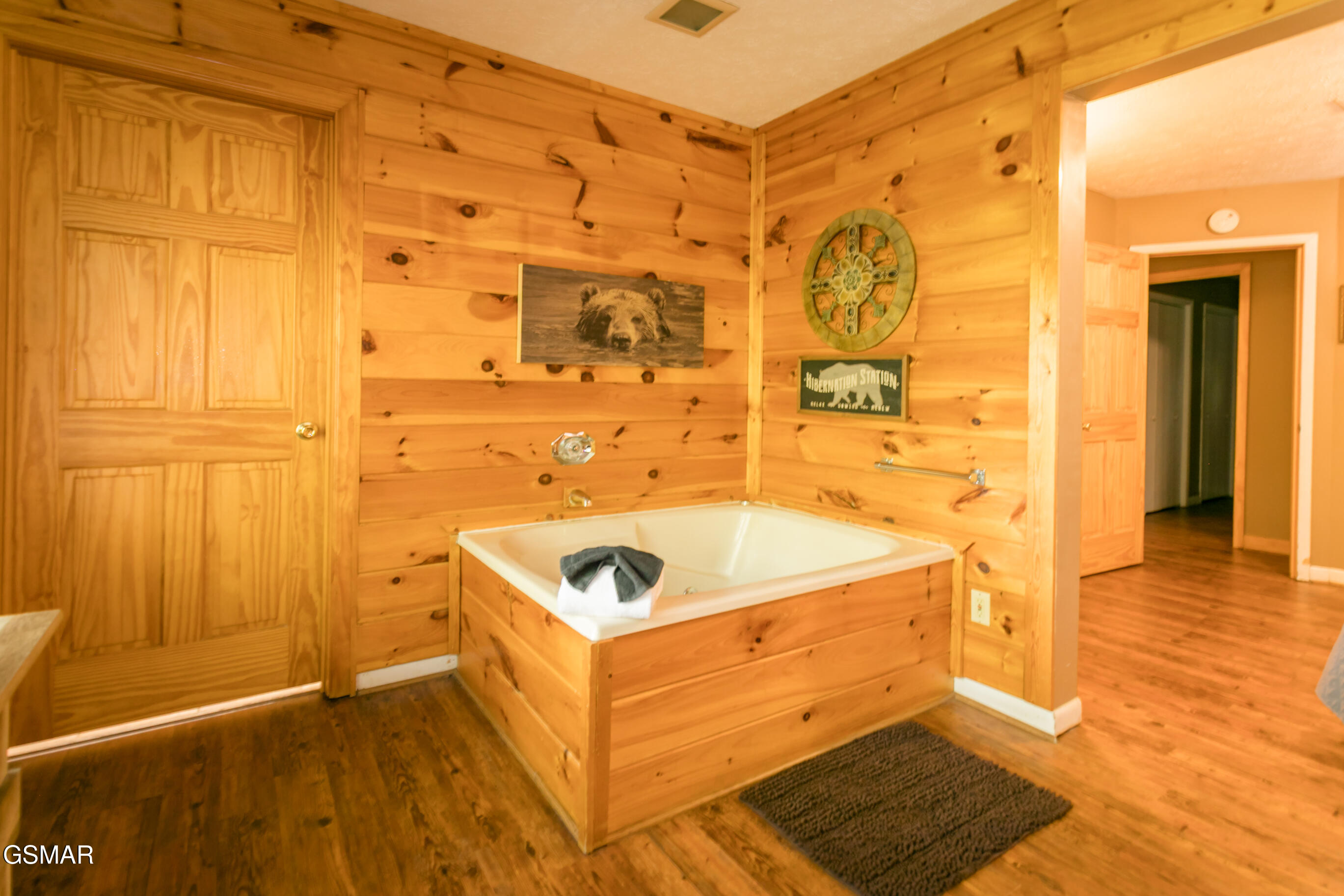 853 Lloyd Huskey Road Pigeon Forge TN 37863