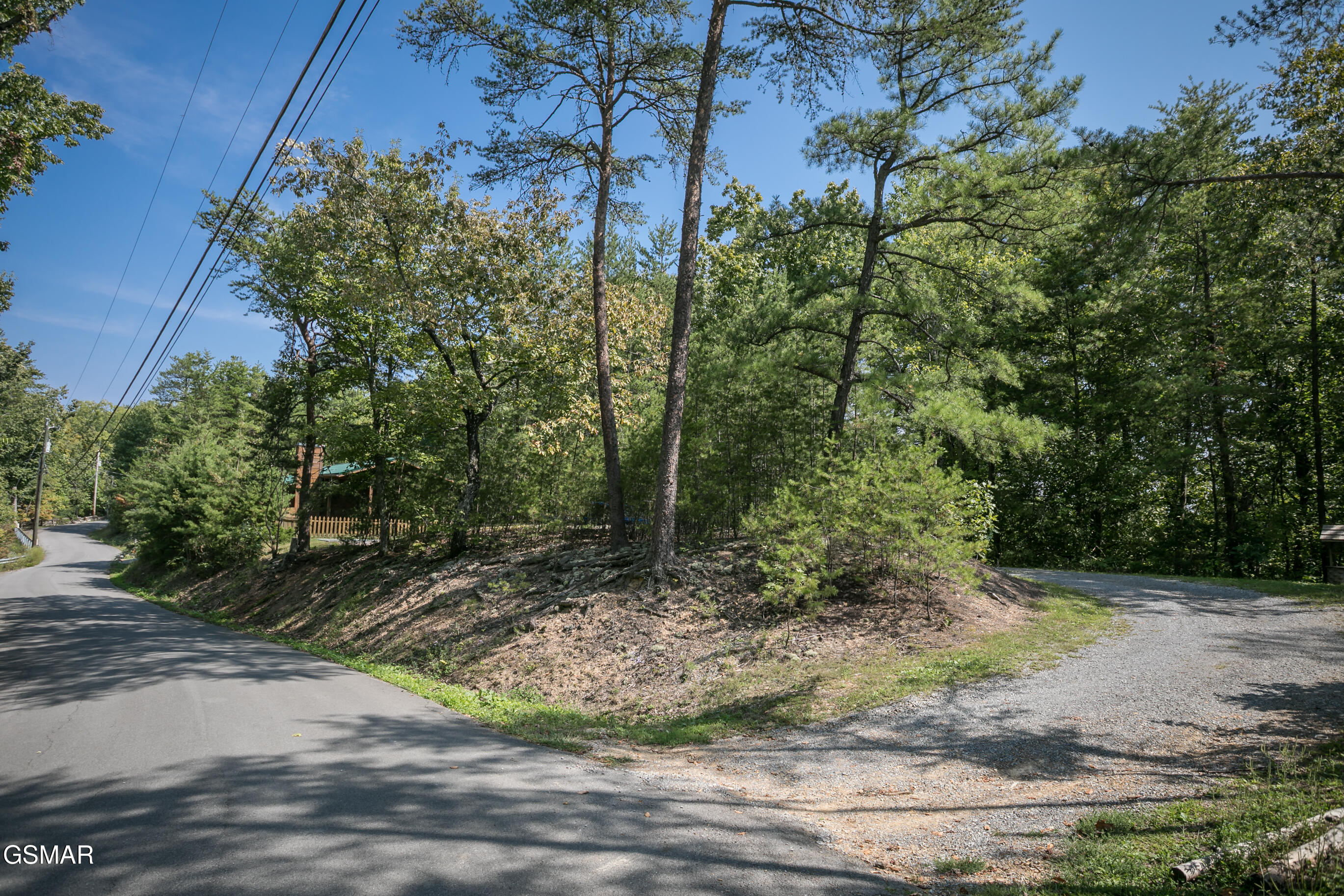 853 Lloyd Huskey Road Pigeon Forge TN 37863