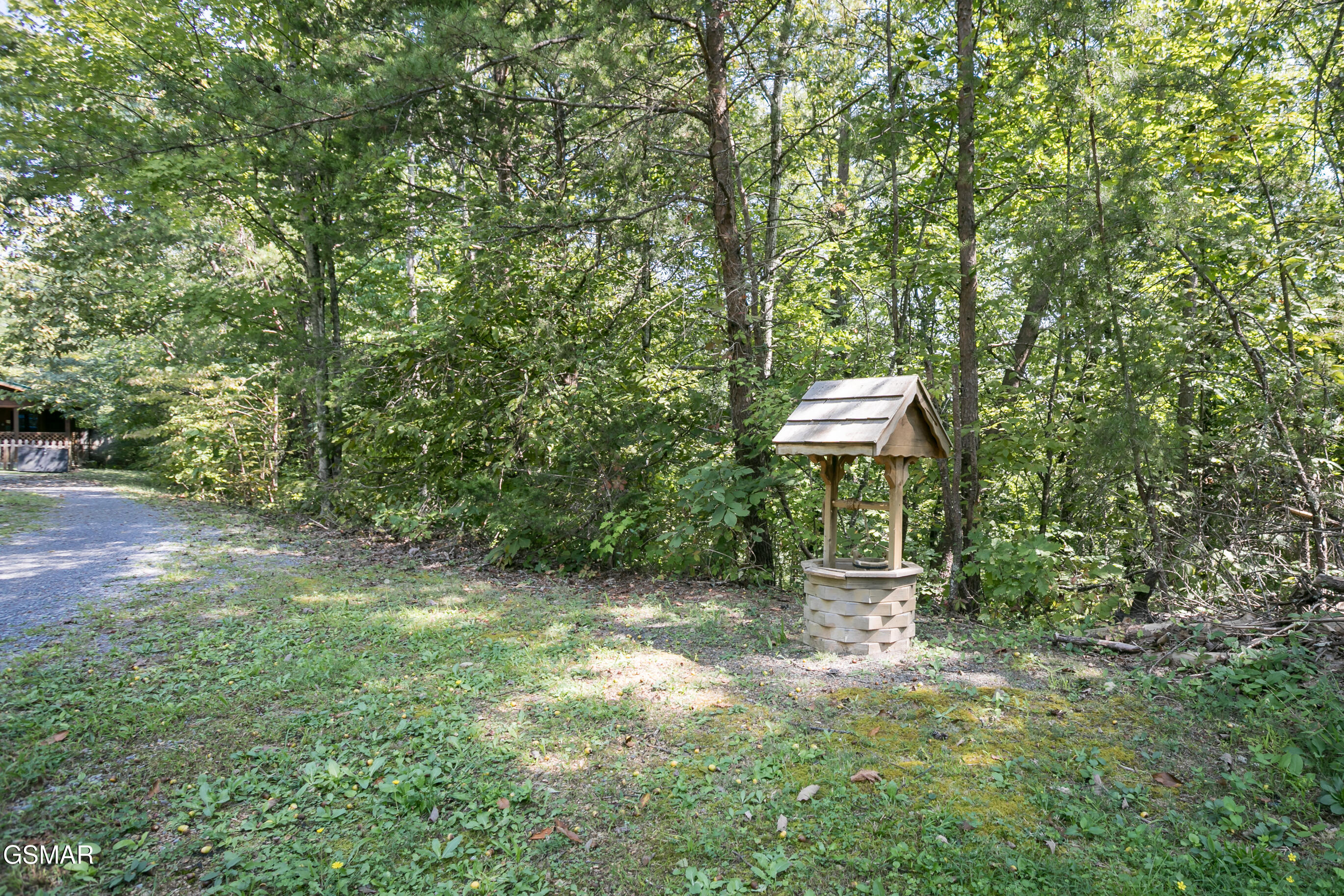 853 Lloyd Huskey Road Pigeon Forge TN 37863