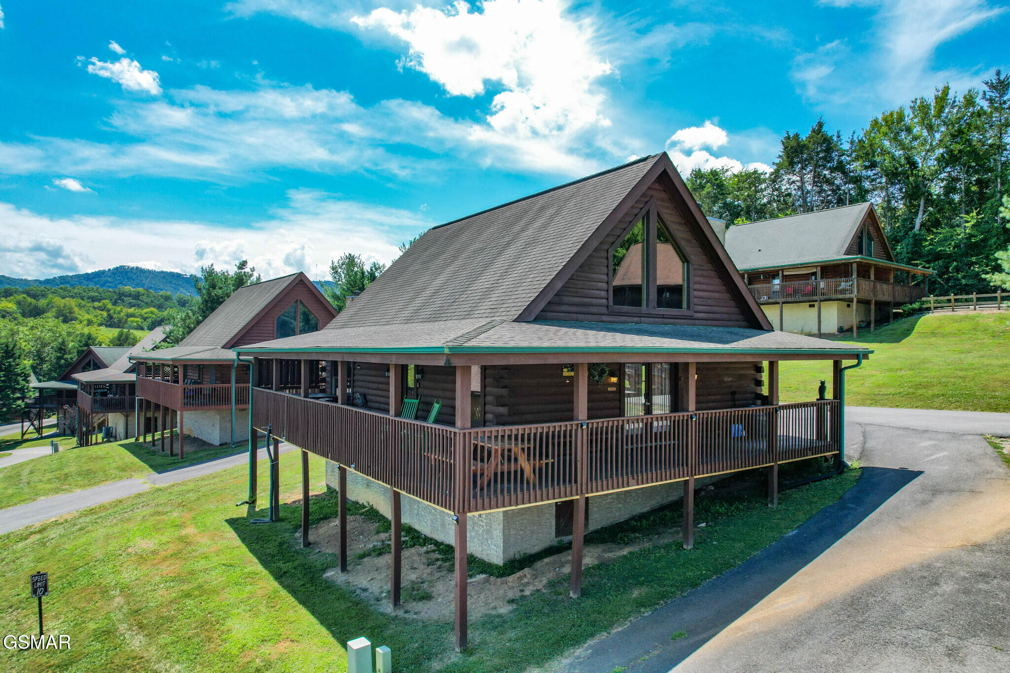 1825 Trout Way Sevierville TN 37862