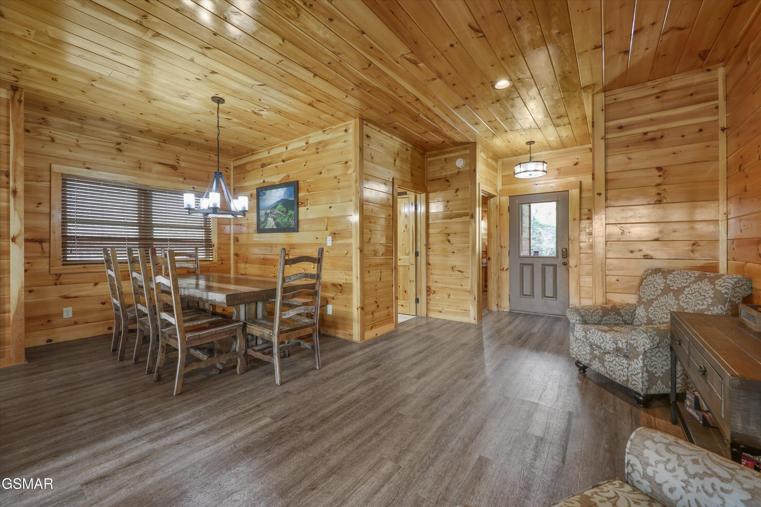 655 Gatlinburg Falls Way Gatlinburg TN 37738