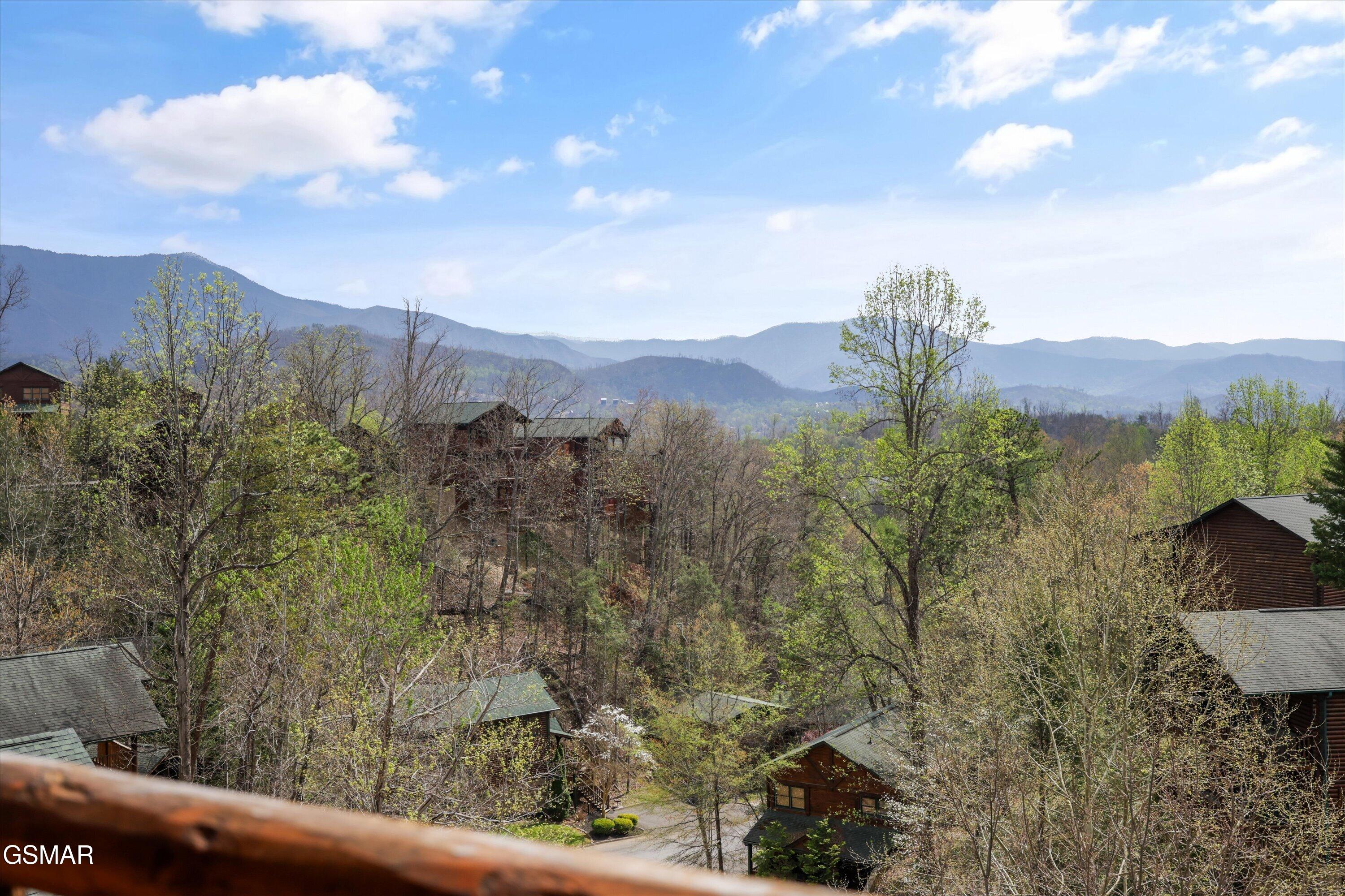 655 Gatlinburg Falls Way Gatlinburg TN 37738
