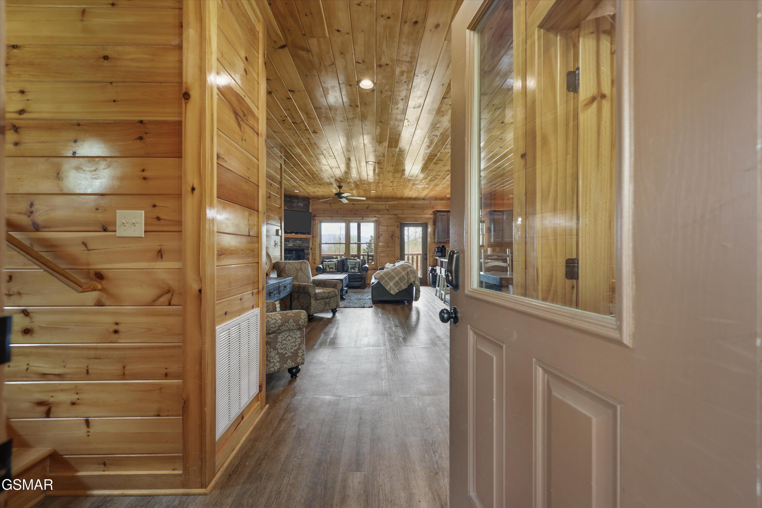 655 Gatlinburg Falls Way Gatlinburg TN 37738