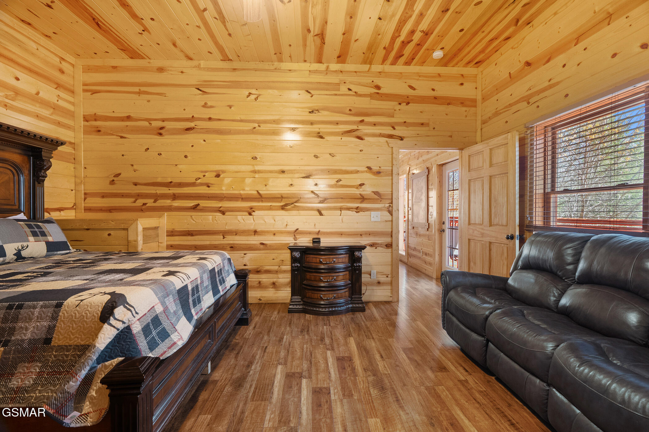 4355 Forest Ridge Way Pigeon Forge TN 37863