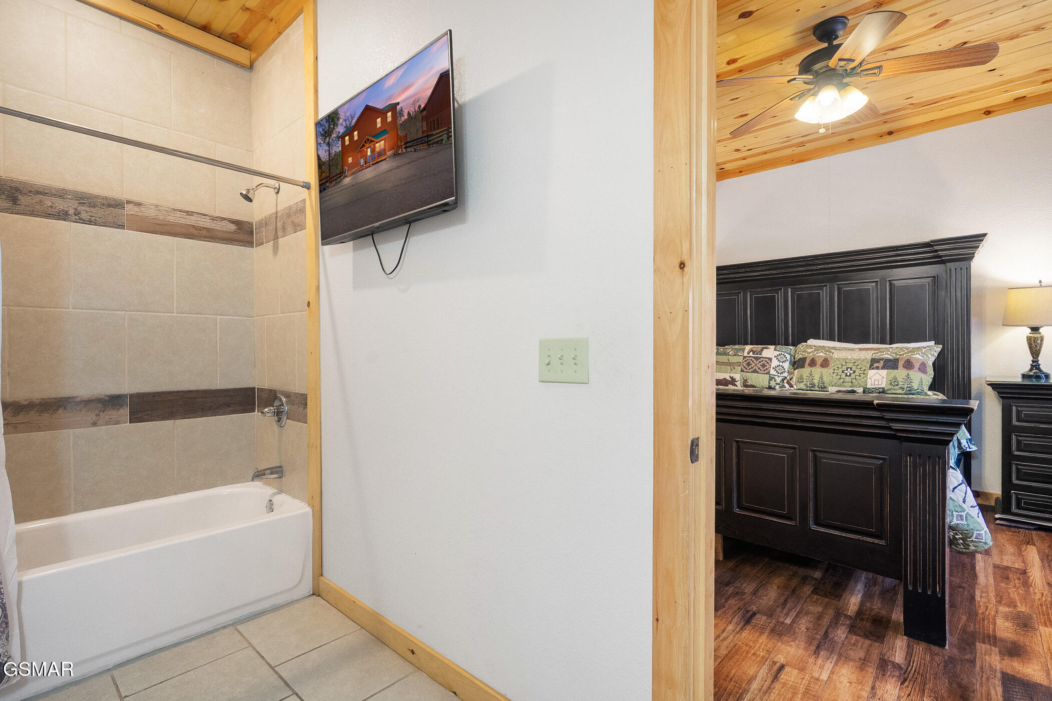 4355 Forest Ridge Way Pigeon Forge TN 37863