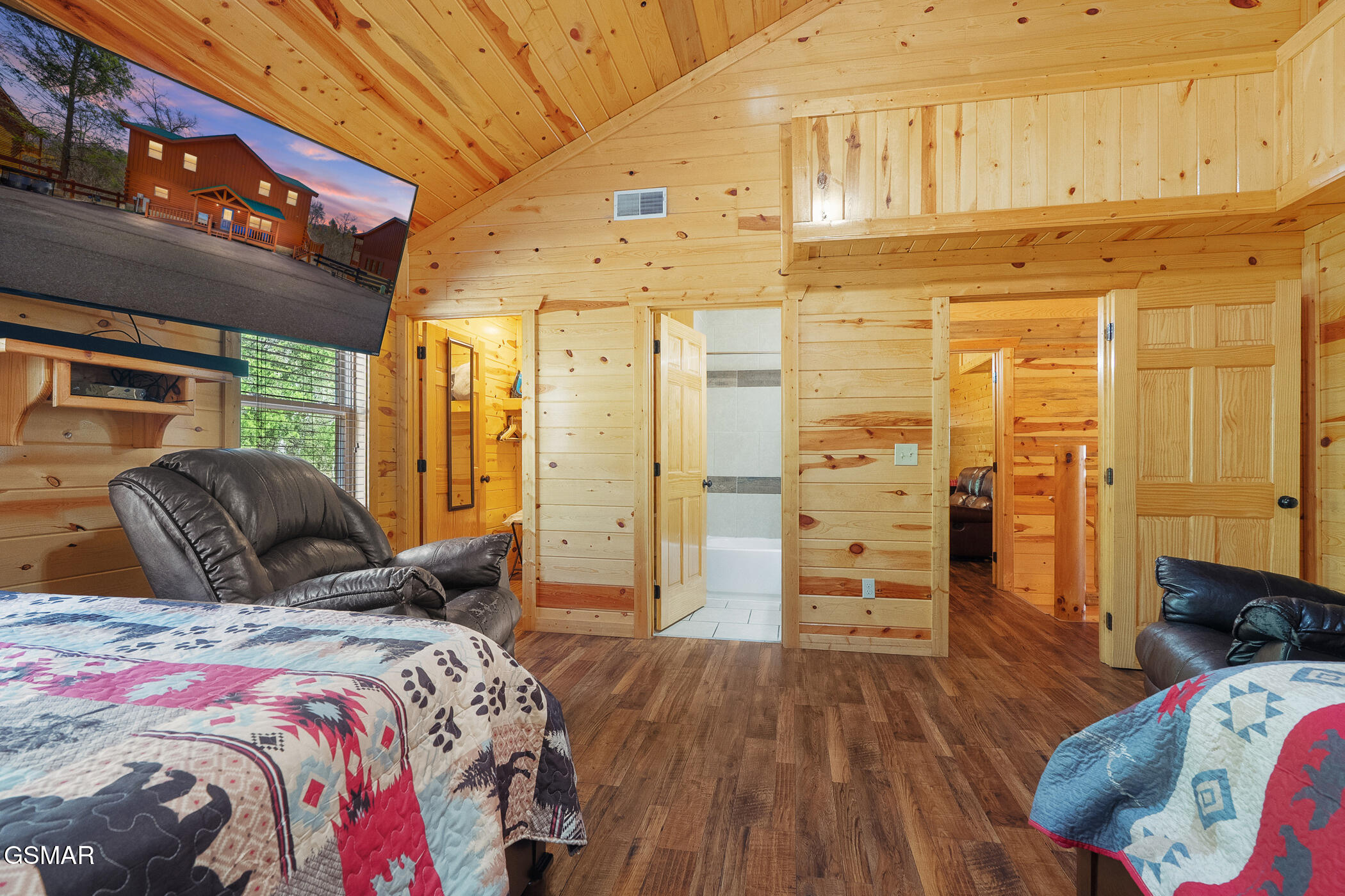 4355 Forest Ridge Way Pigeon Forge TN 37863