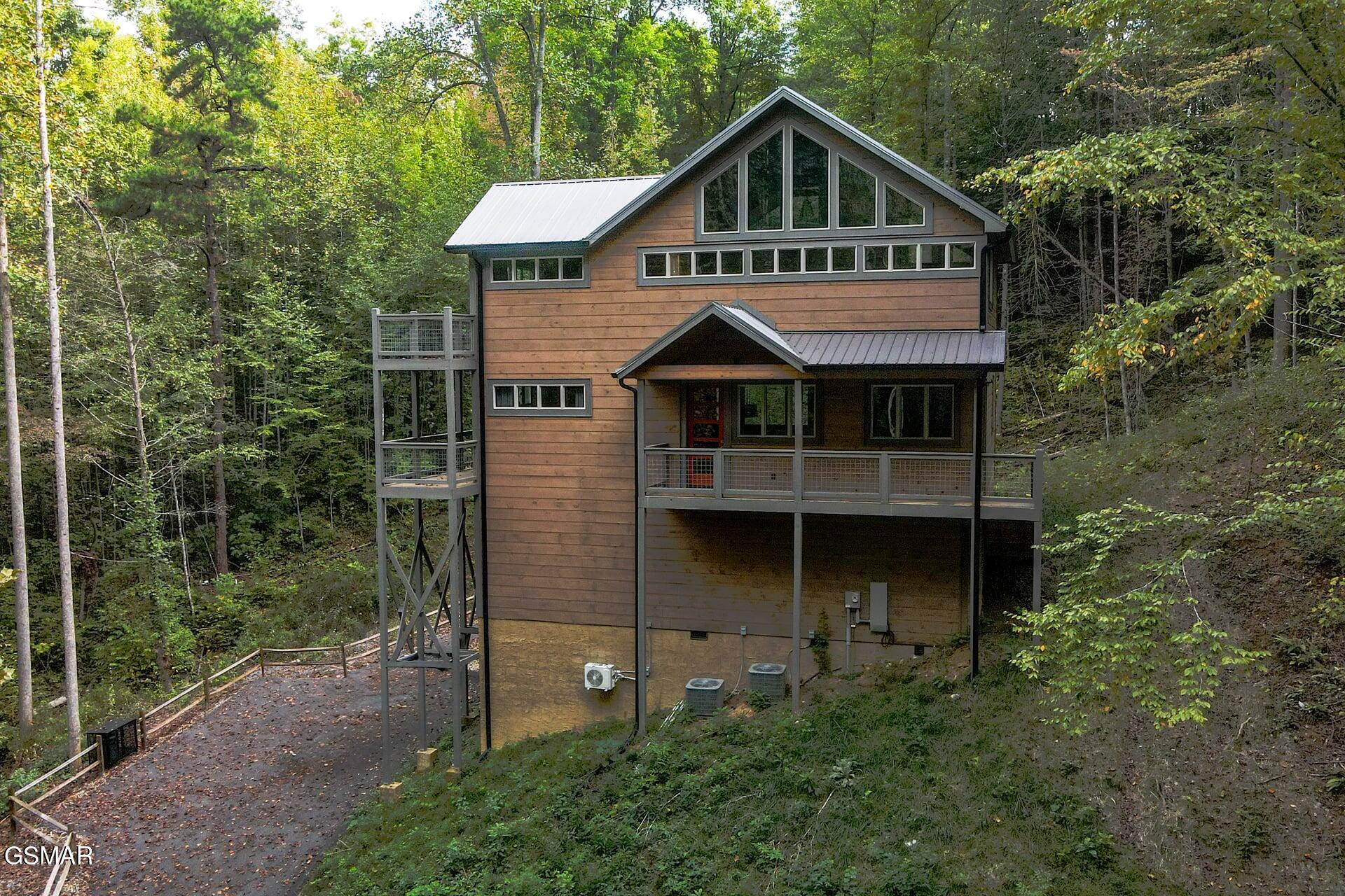 5175 Riversong Way Sevierville TN 37862