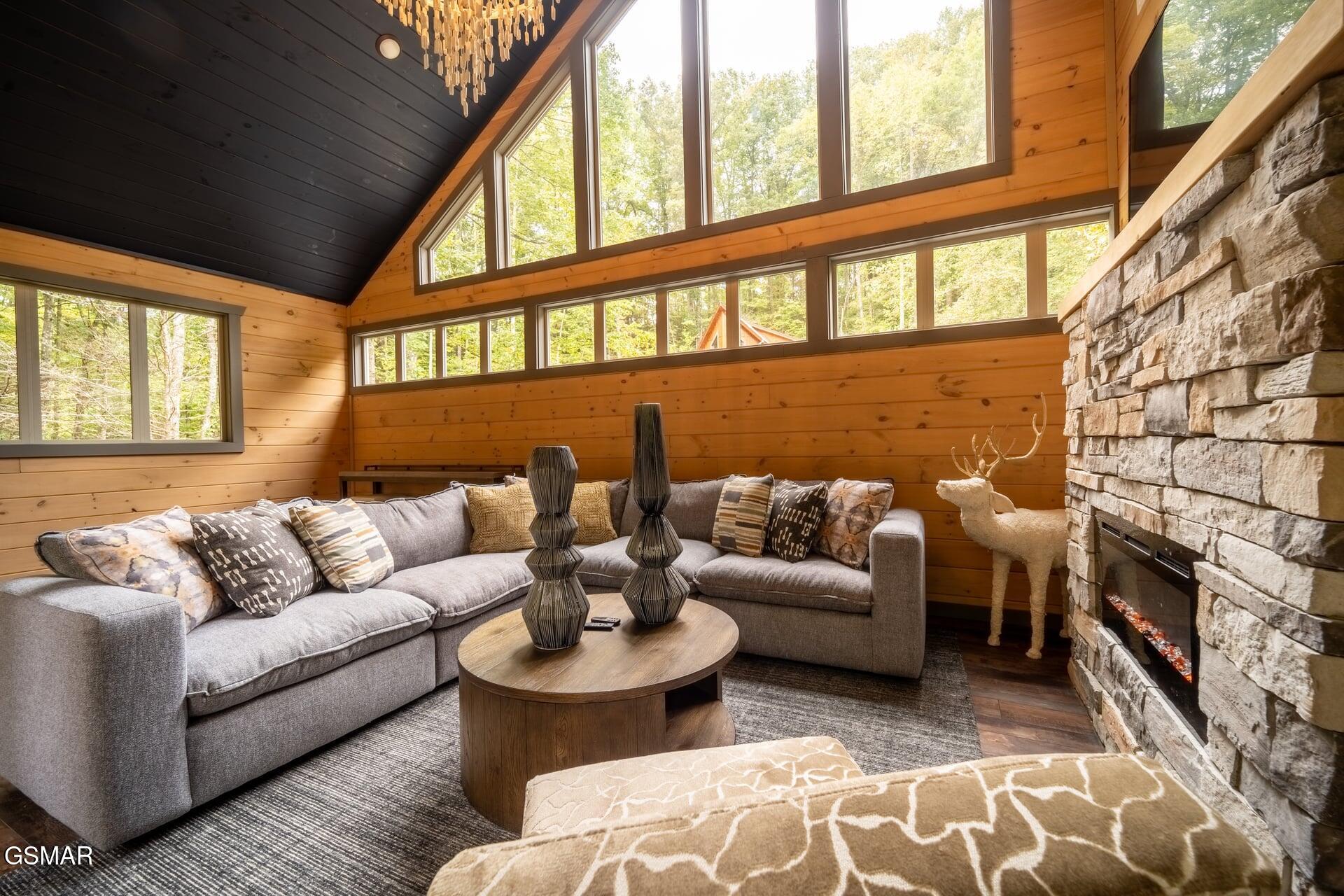 5175 Riversong Way Sevierville TN 37862