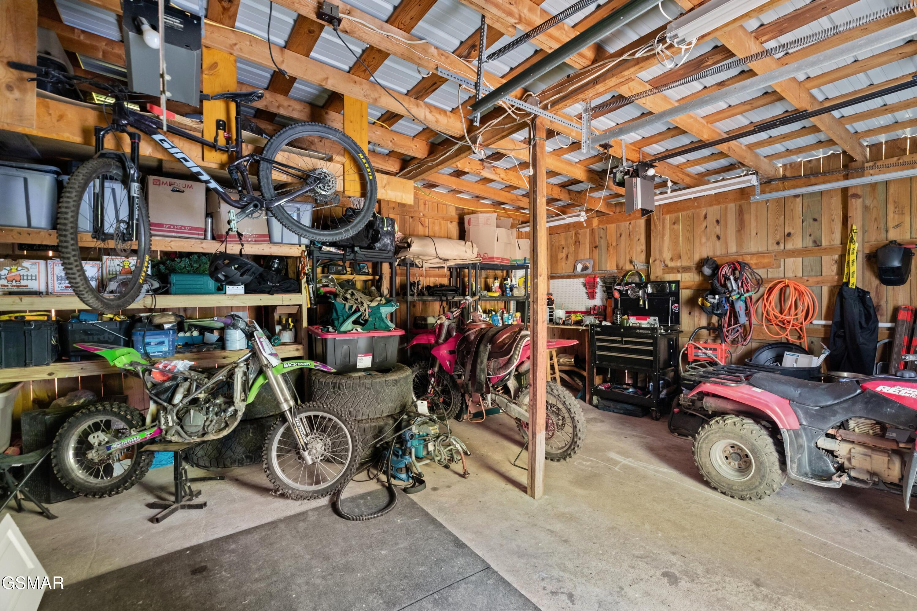 874 Layman Drive Dandridge TN 37725