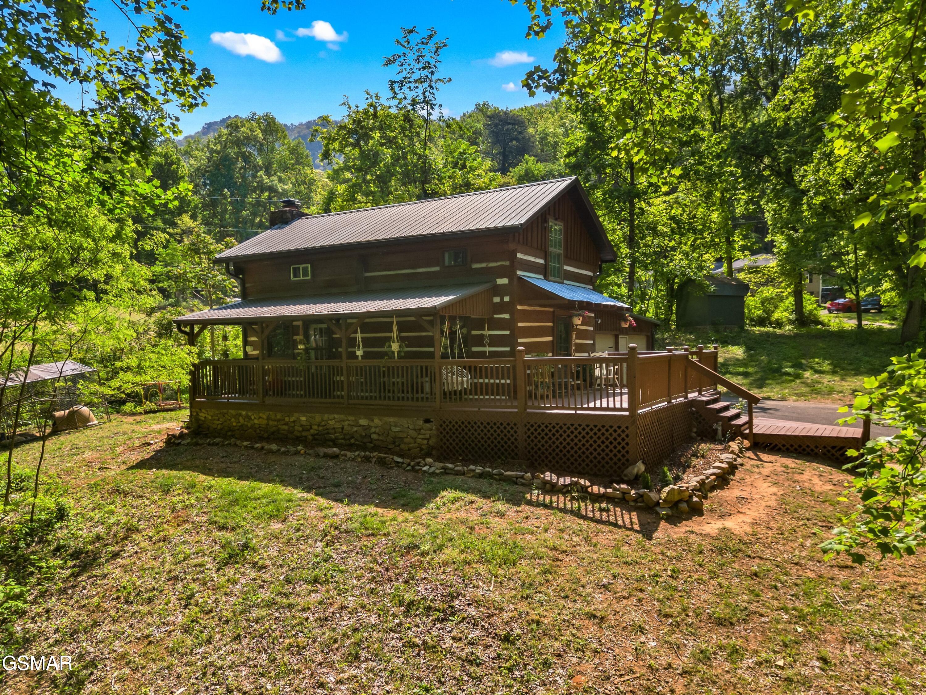 874 Layman Drive Dandridge TN 37725