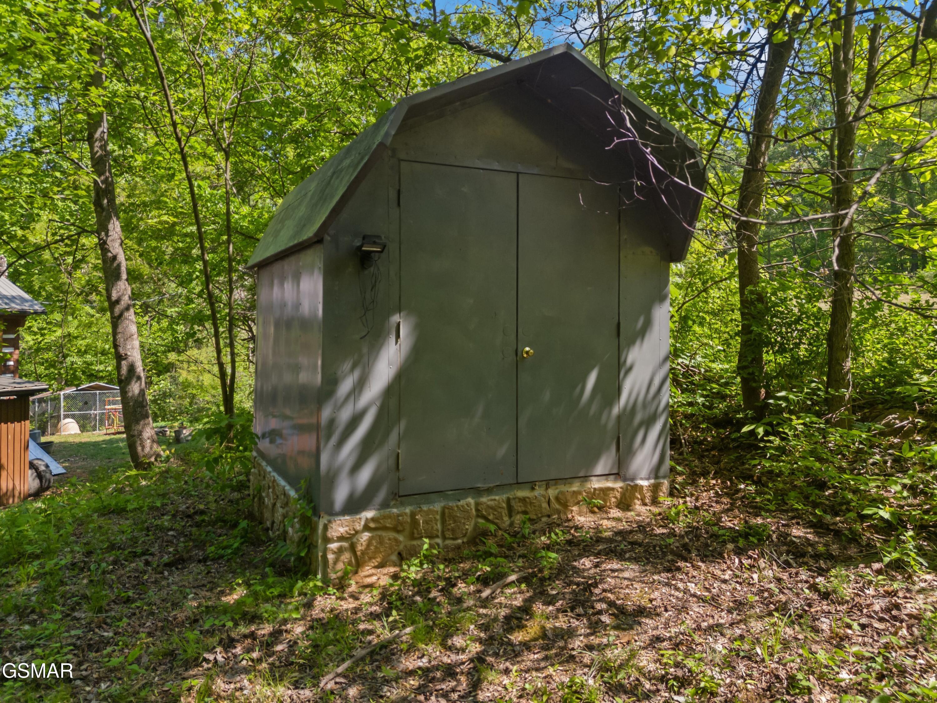 874 Layman Drive Dandridge TN 37725