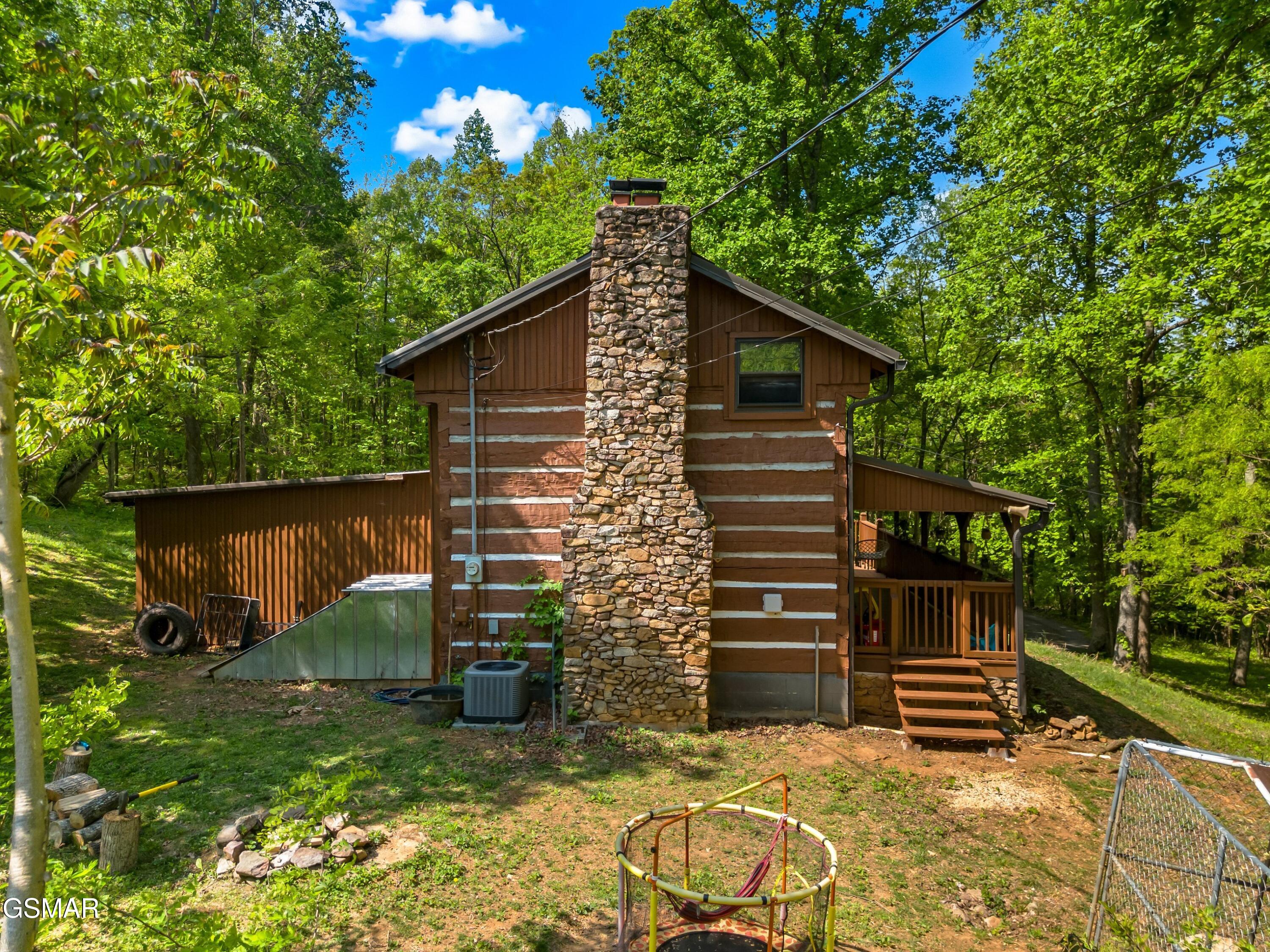 874 Layman Drive Dandridge TN 37725