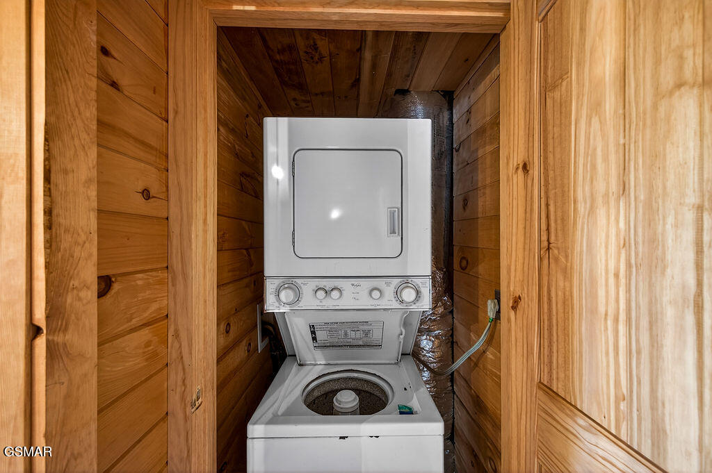 745 Ski View Lane Pigeon Forge TN 37876