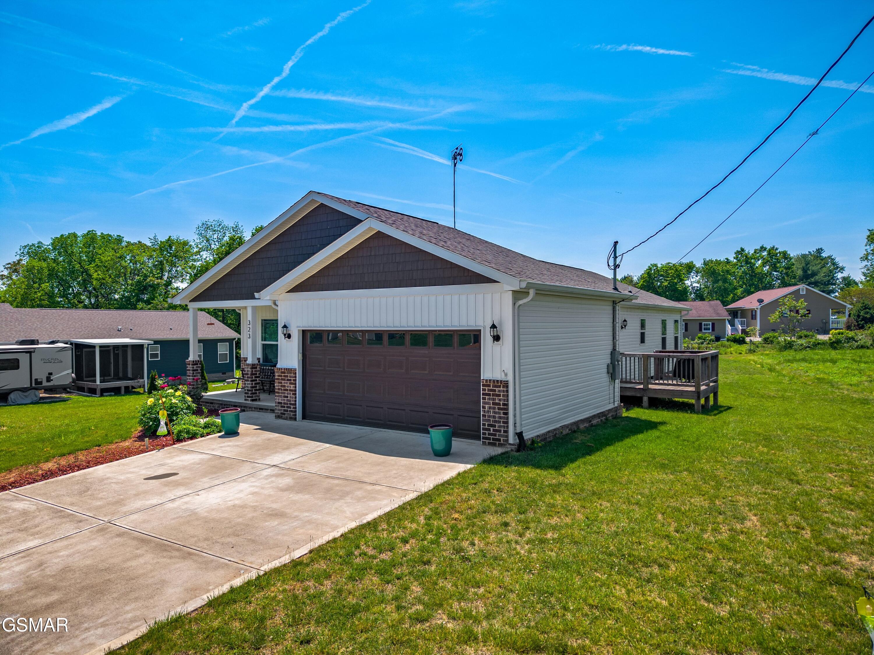 323 Garden Lane Dandridge TN 37725