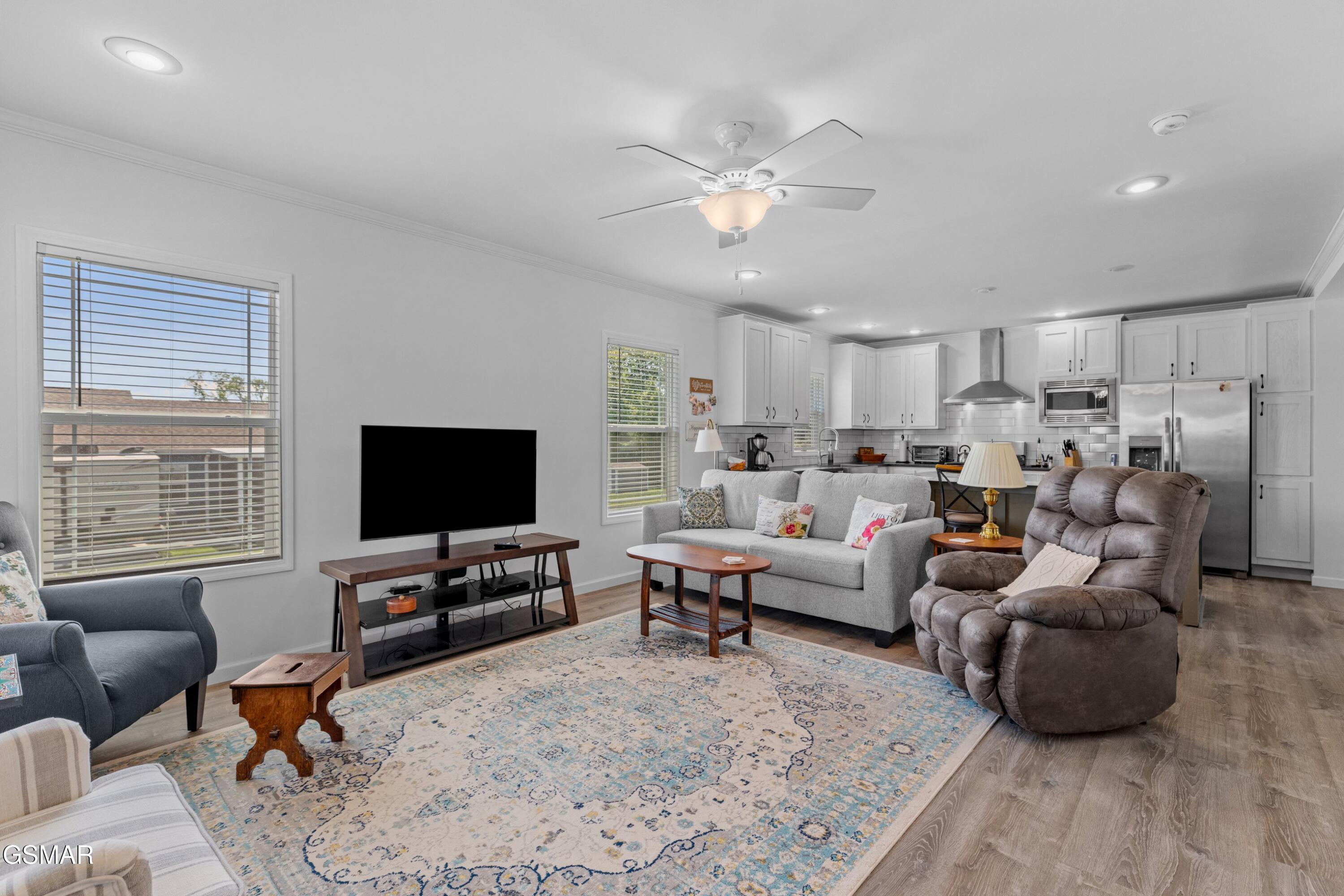 323 Garden Lane Dandridge TN 37725