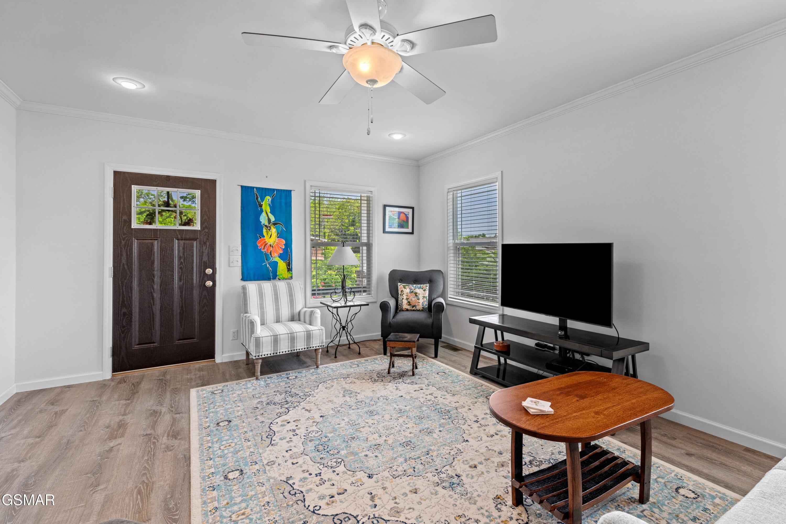 323 Garden Lane Dandridge TN 37725