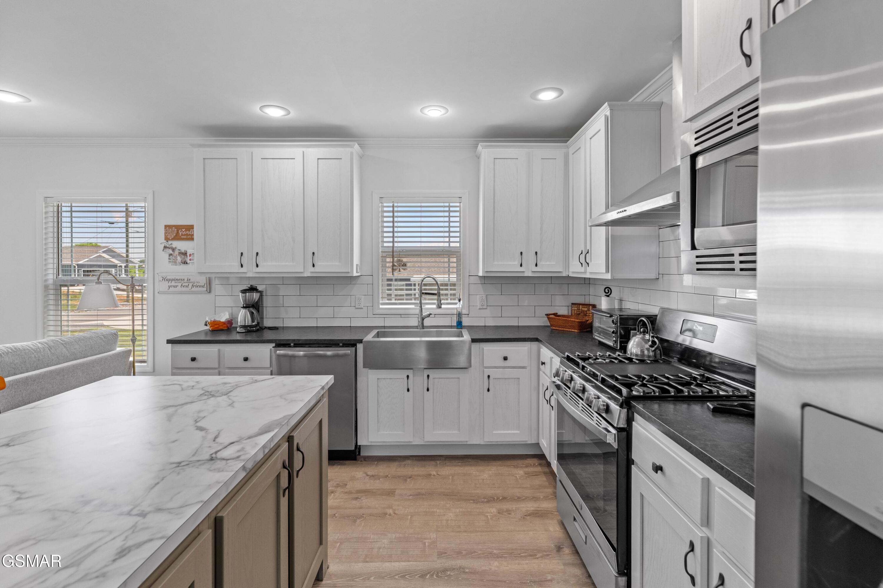 323 Garden Lane Dandridge TN 37725