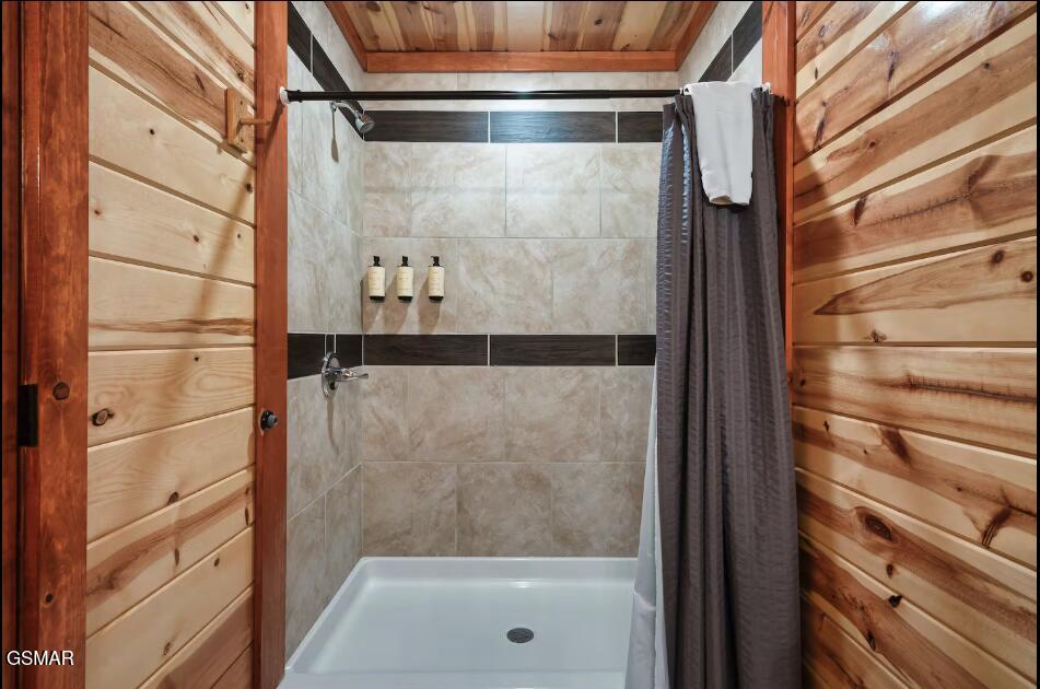 3328 Smoky Ridge Way Sevierville TN 37862