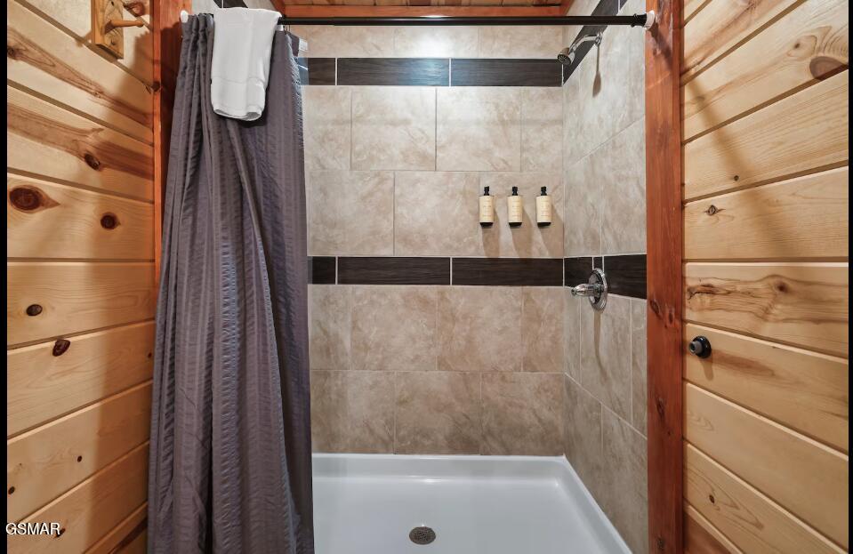 3328 Smoky Ridge Way Sevierville TN 37862