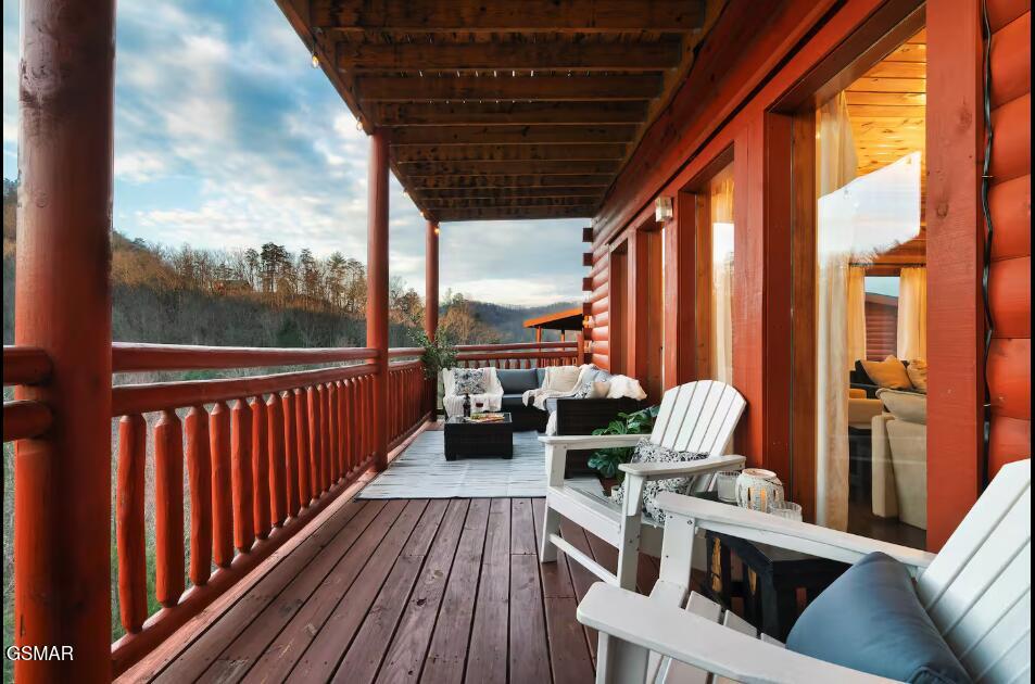 3328 Smoky Ridge Way Sevierville TN 37862