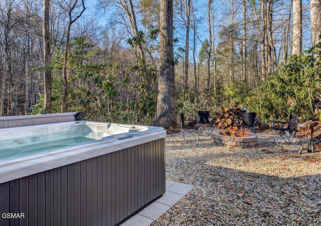 125 Cricket Hollow Way Cosby TN 37722