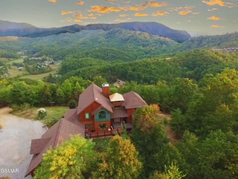 1642 Little Cove Road Sevierville TN 37862