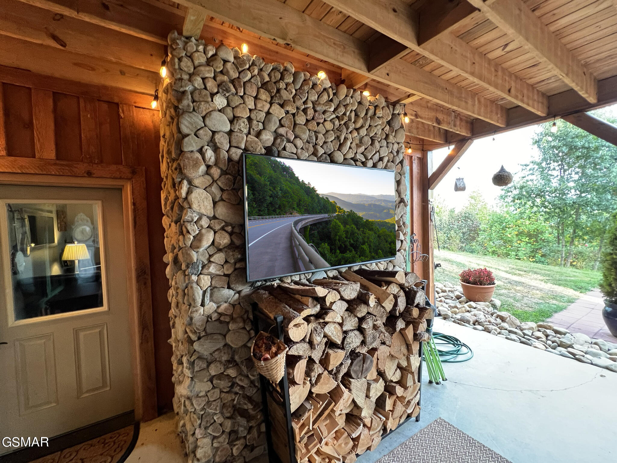 1642 Little Cove Road Sevierville TN 37862