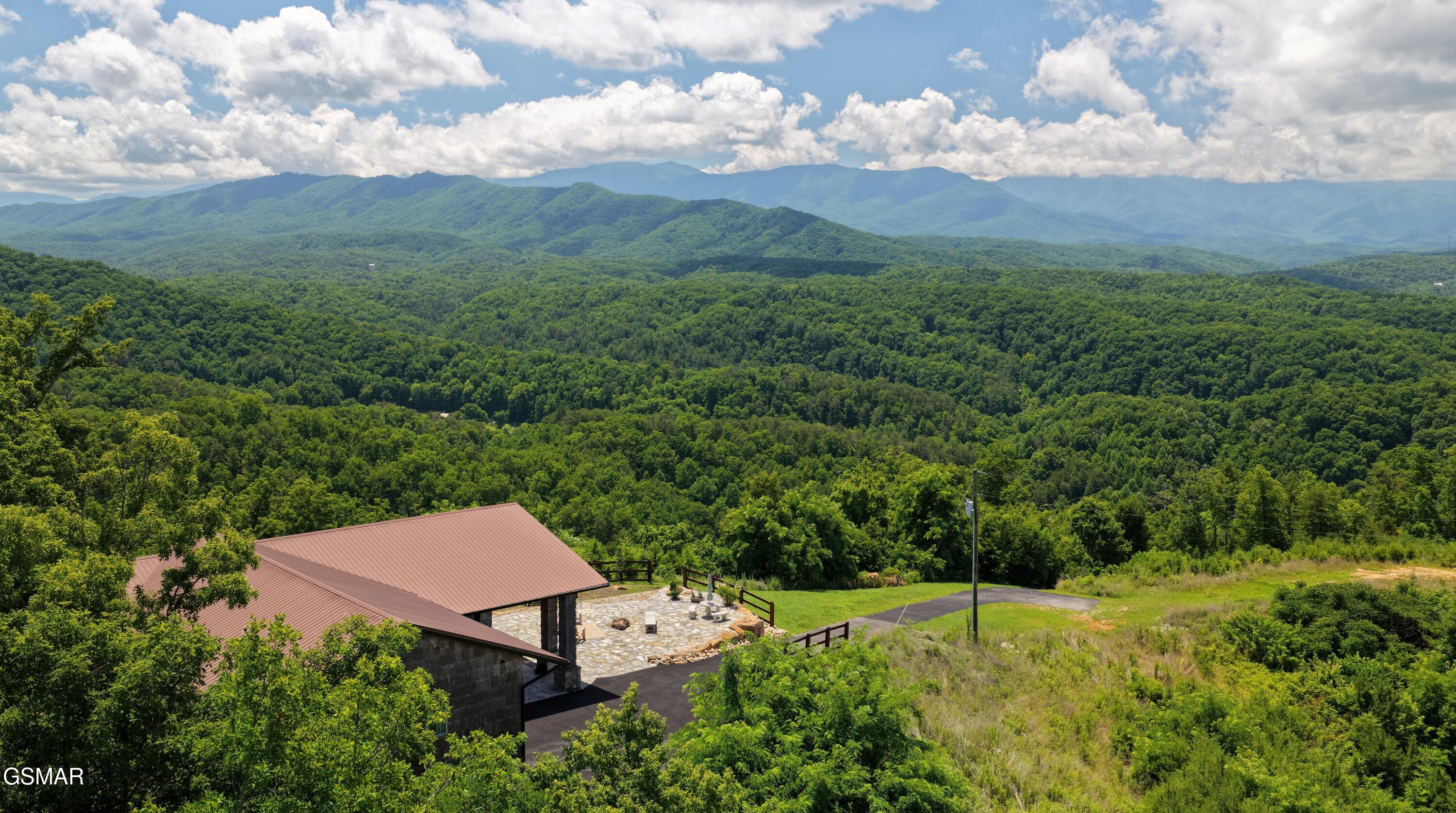 3661 Richardson Cove Road Sevierville TN 37876