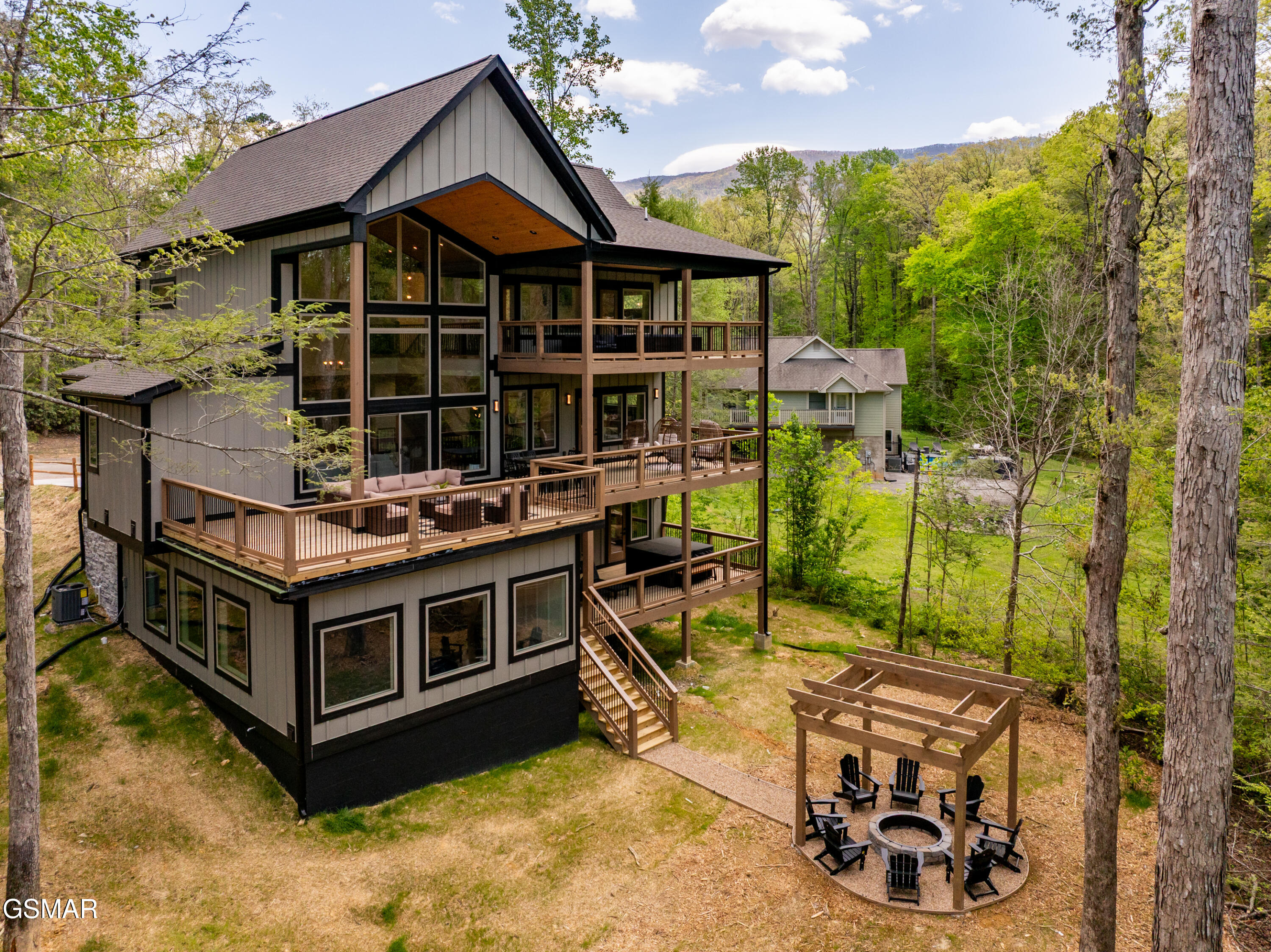 3806 Revetta Circle Sevierville TN 37862