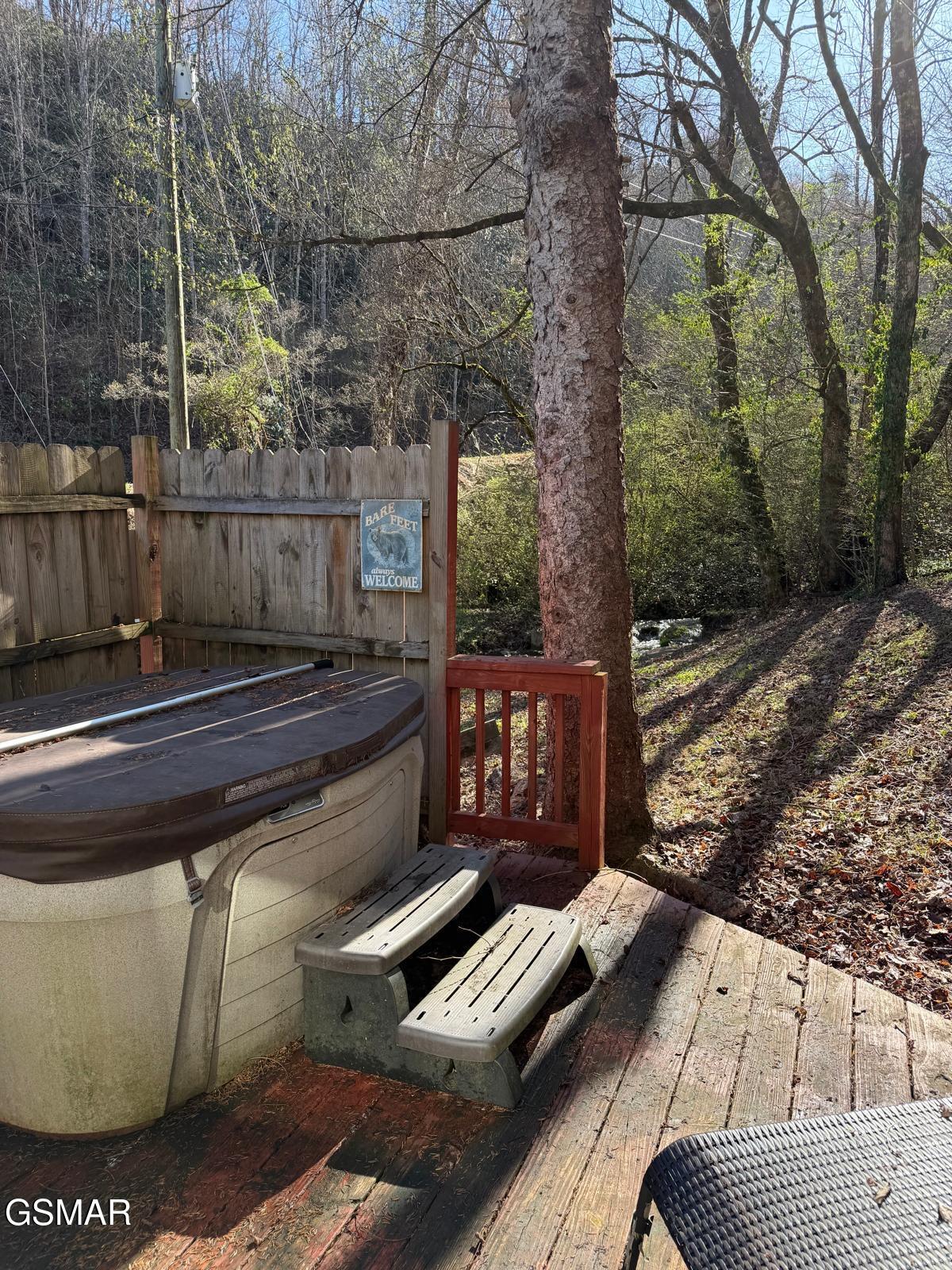 4351 Manis Hollow Road Gatlinburg TN 37738