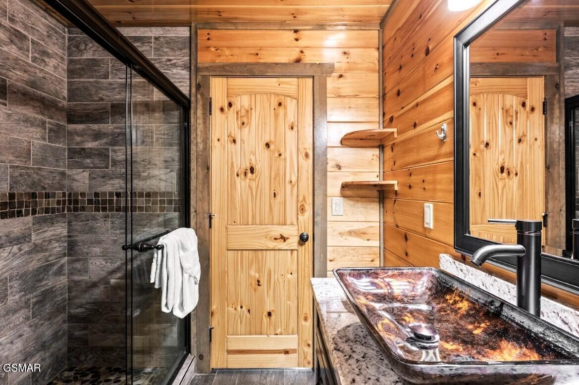 2378 Alpine Village Way Pigeon Forge TN 37863