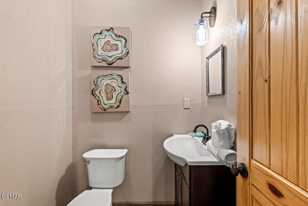 2378 Alpine Village Way Pigeon Forge TN 37863