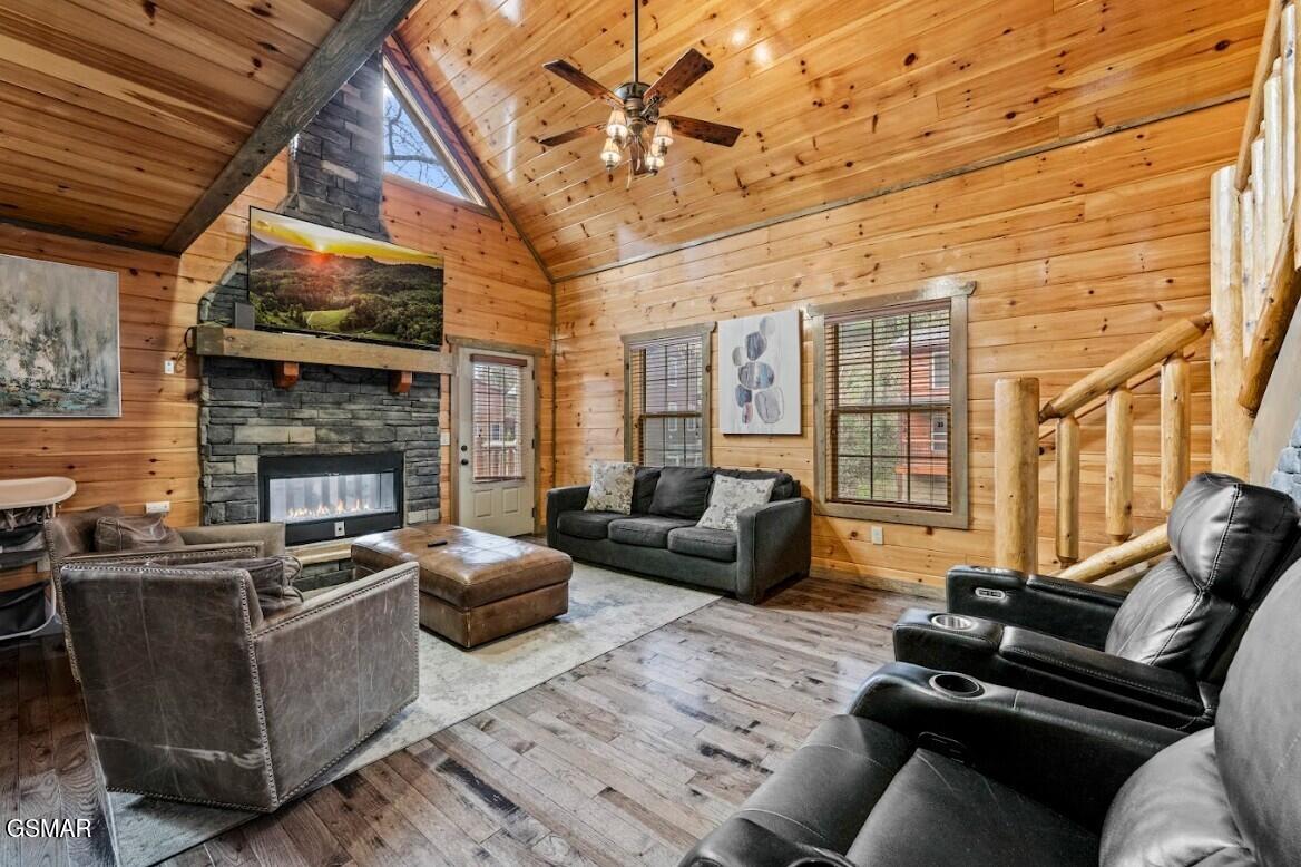 2378 Alpine Village Way Pigeon Forge TN 37863