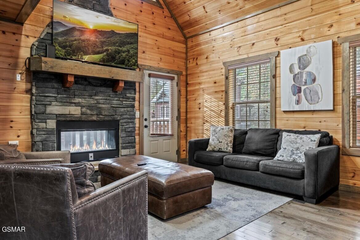 2378 Alpine Village Way Pigeon Forge TN 37863
