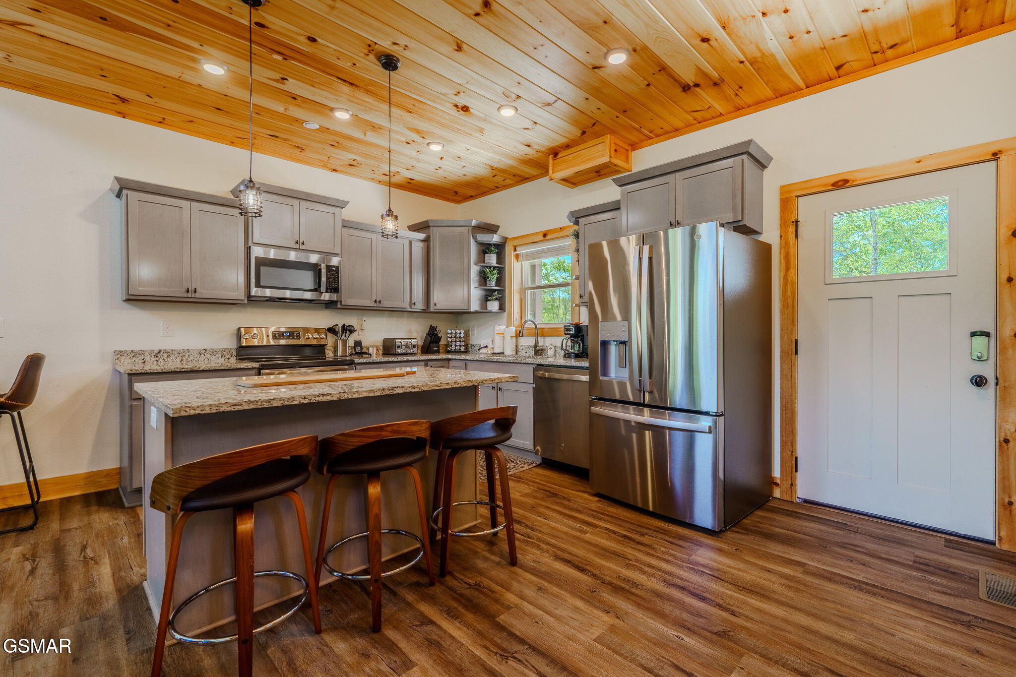 1130 Lee Cardwell Circle Pigeon Forge TN 37863