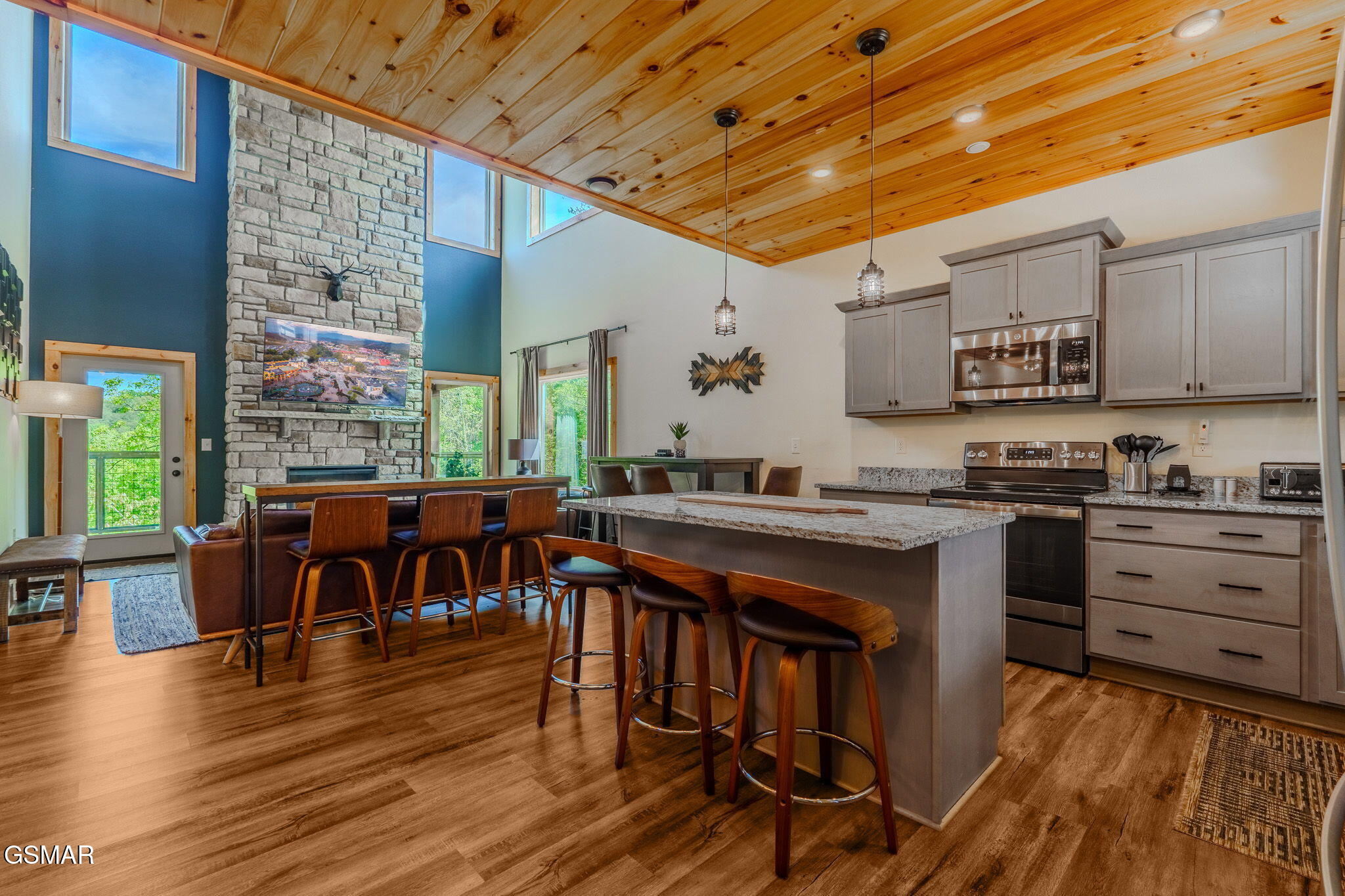 1130 Lee Cardwell Circle Pigeon Forge TN 37863