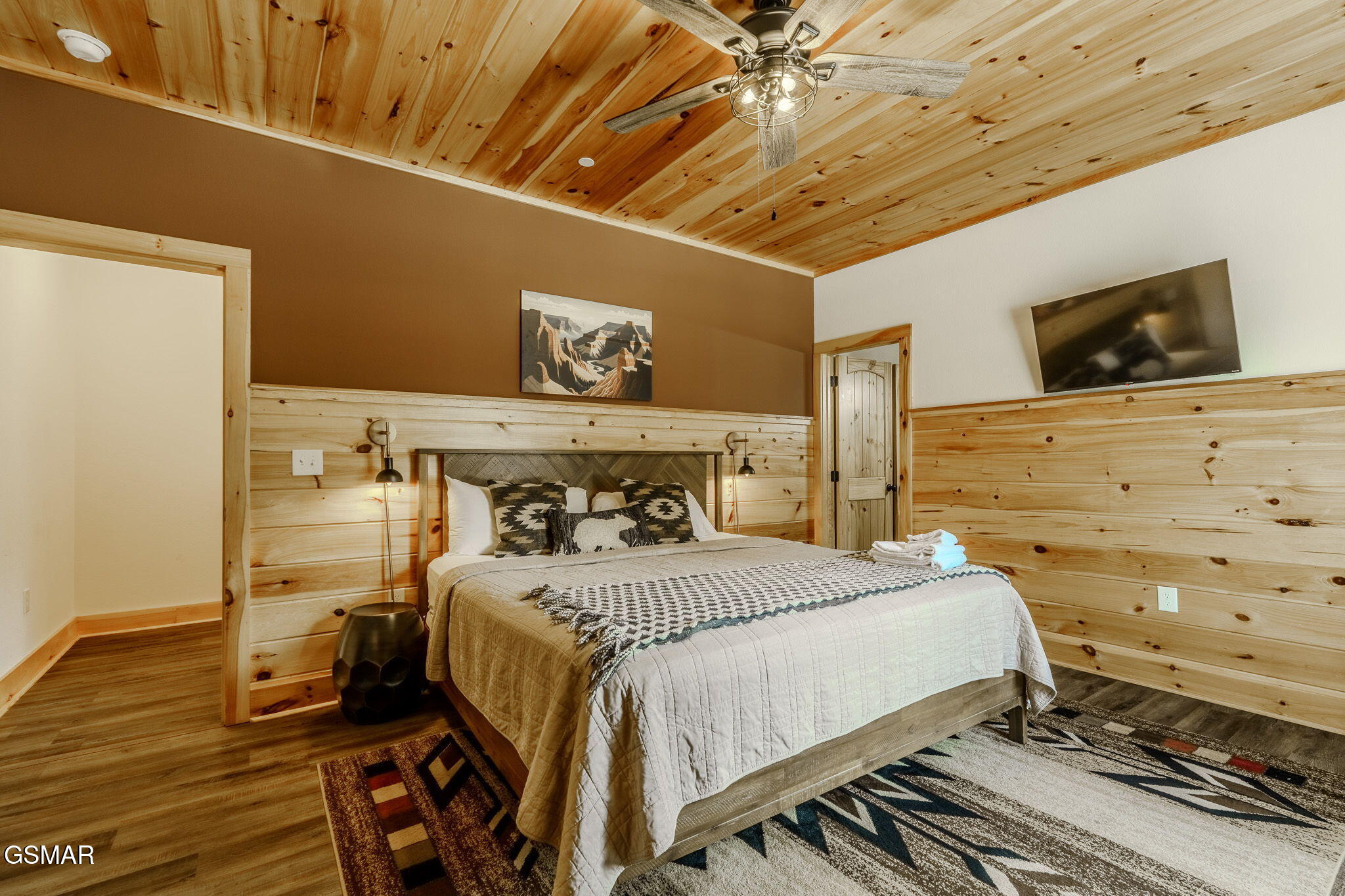 1130 Lee Cardwell Circle Pigeon Forge TN 37863