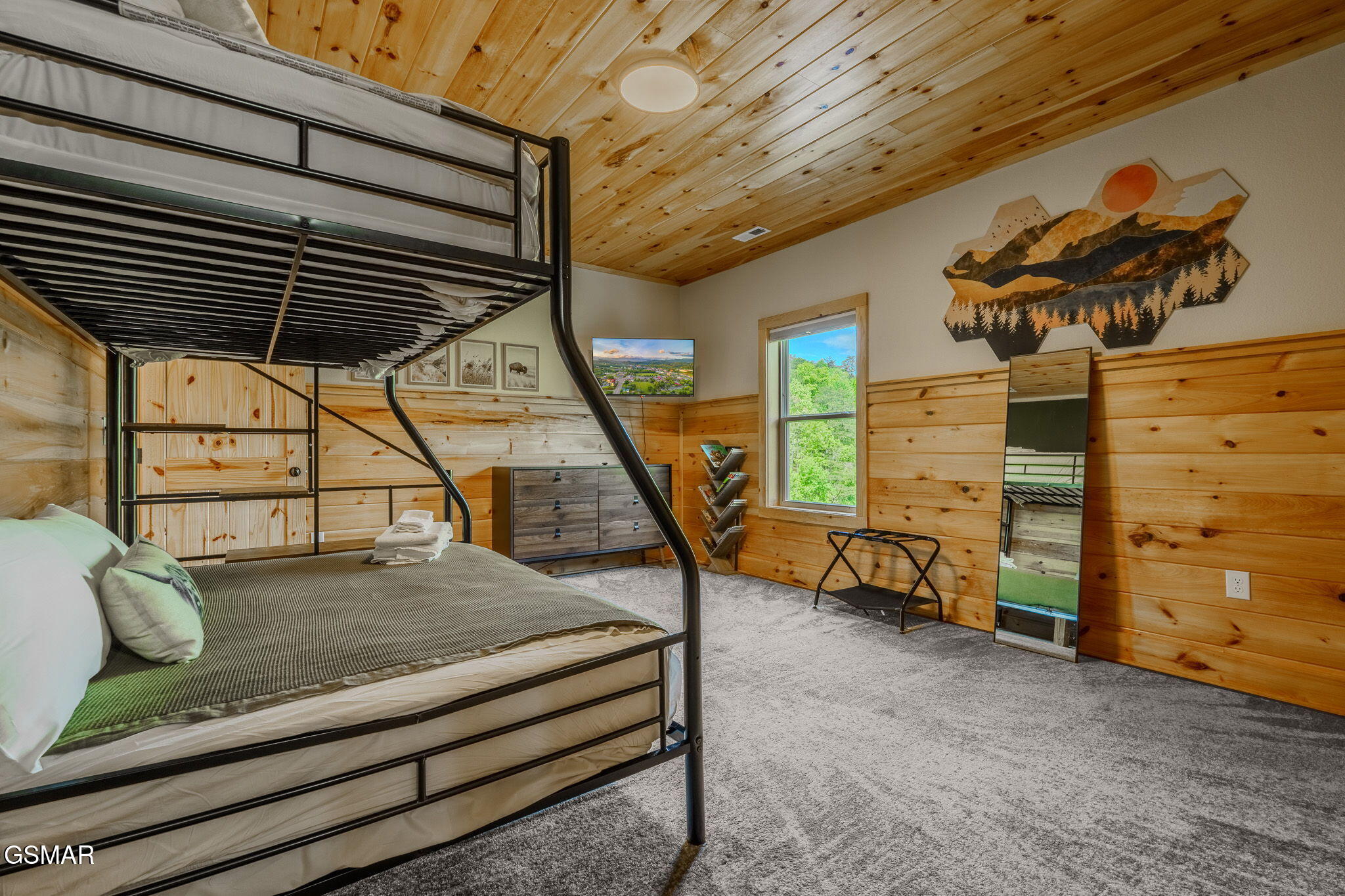 1130 Lee Cardwell Circle Pigeon Forge TN 37863